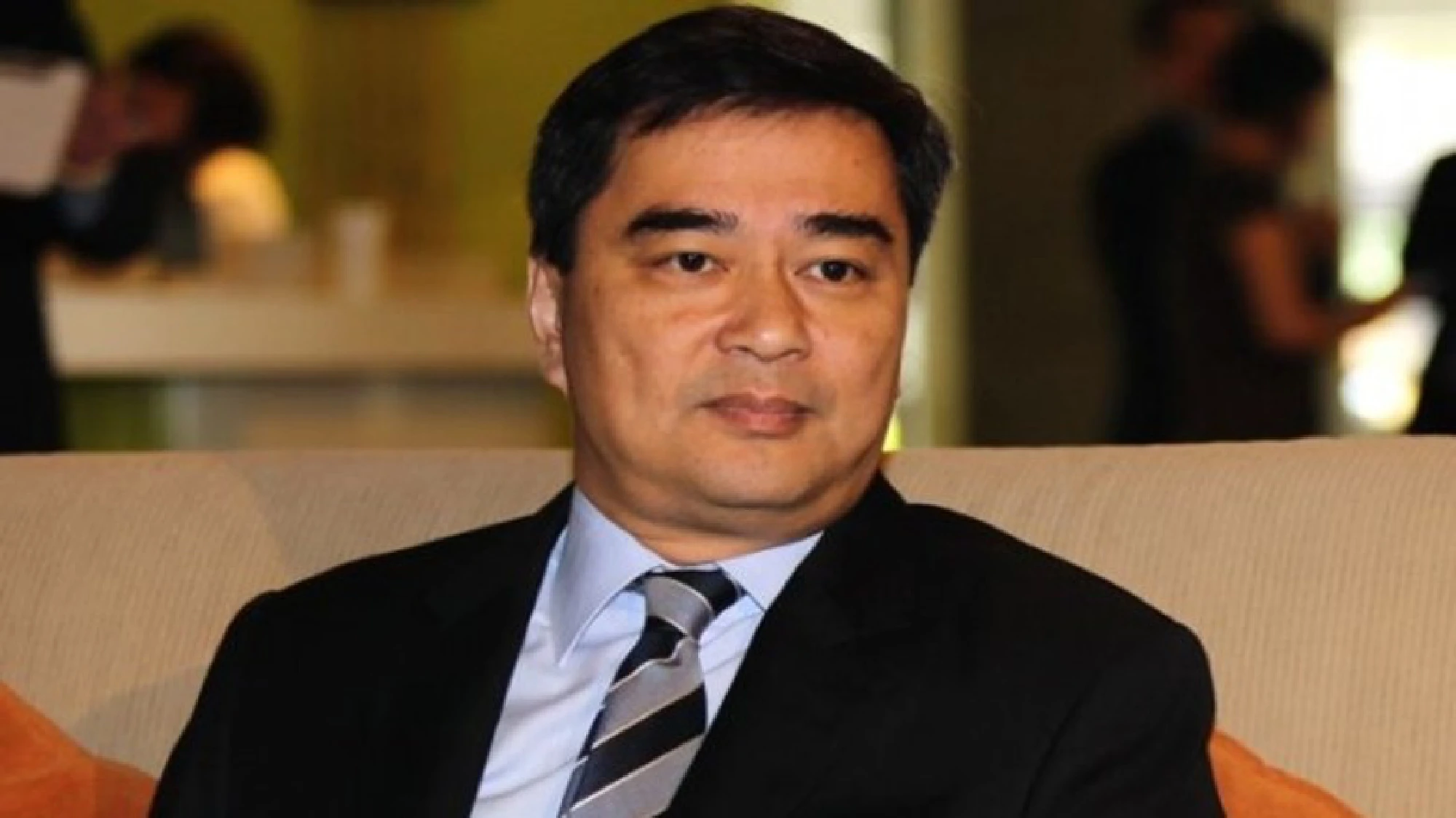PM slammed for six questions
