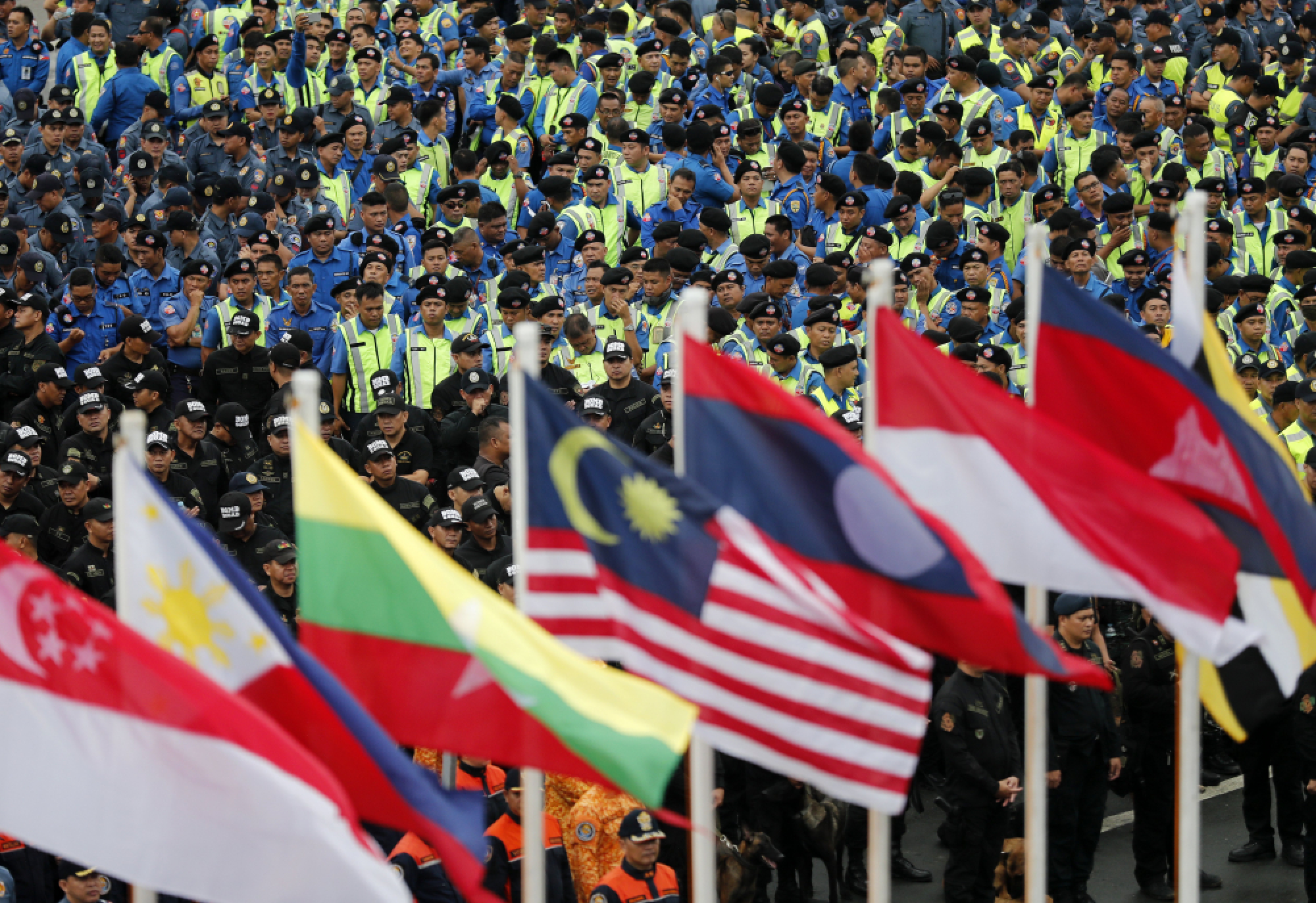 Prayut to focus on economic issues, skirt security rows, at Apec, Asean talks