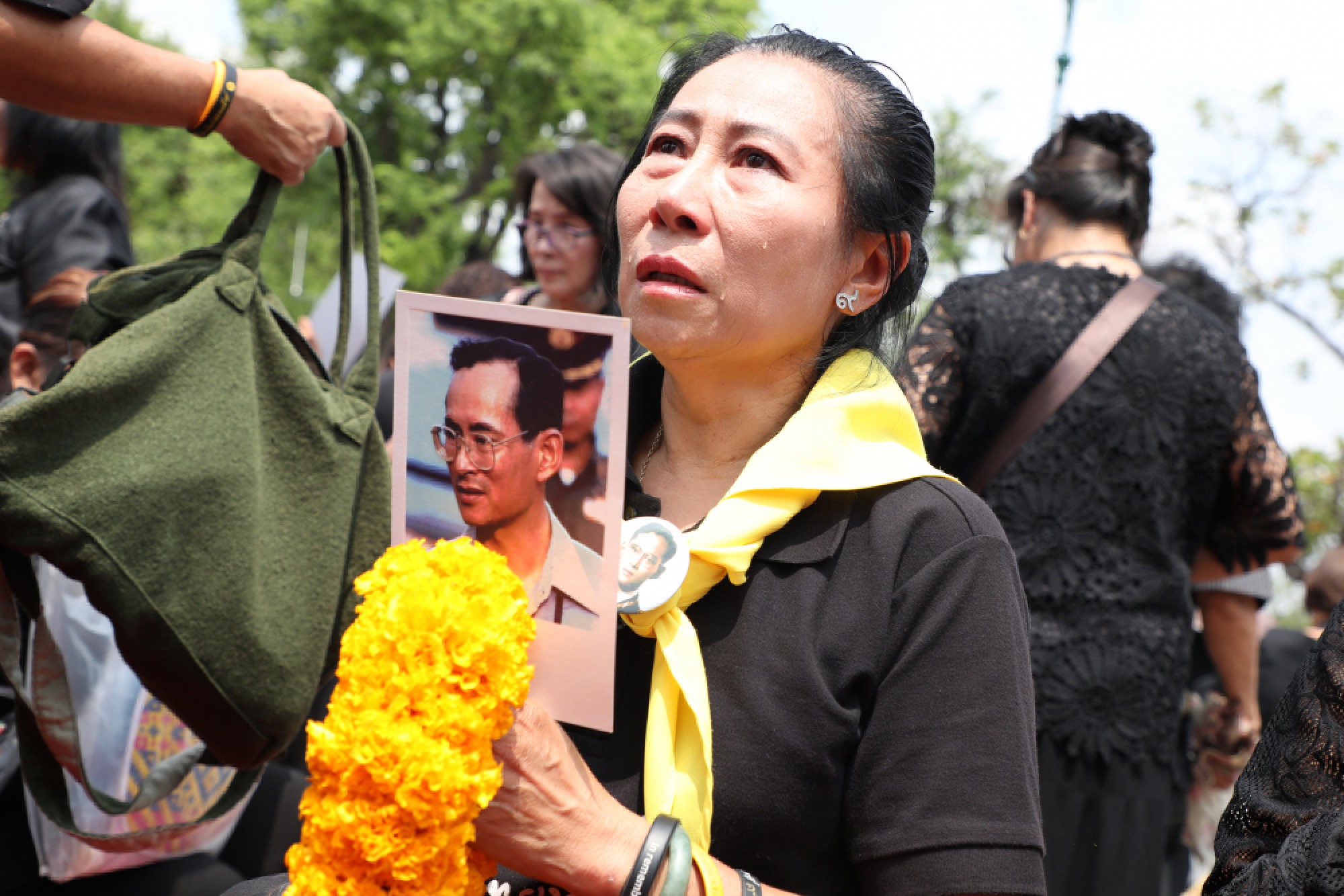 ‘We still have our beloved King by our side’