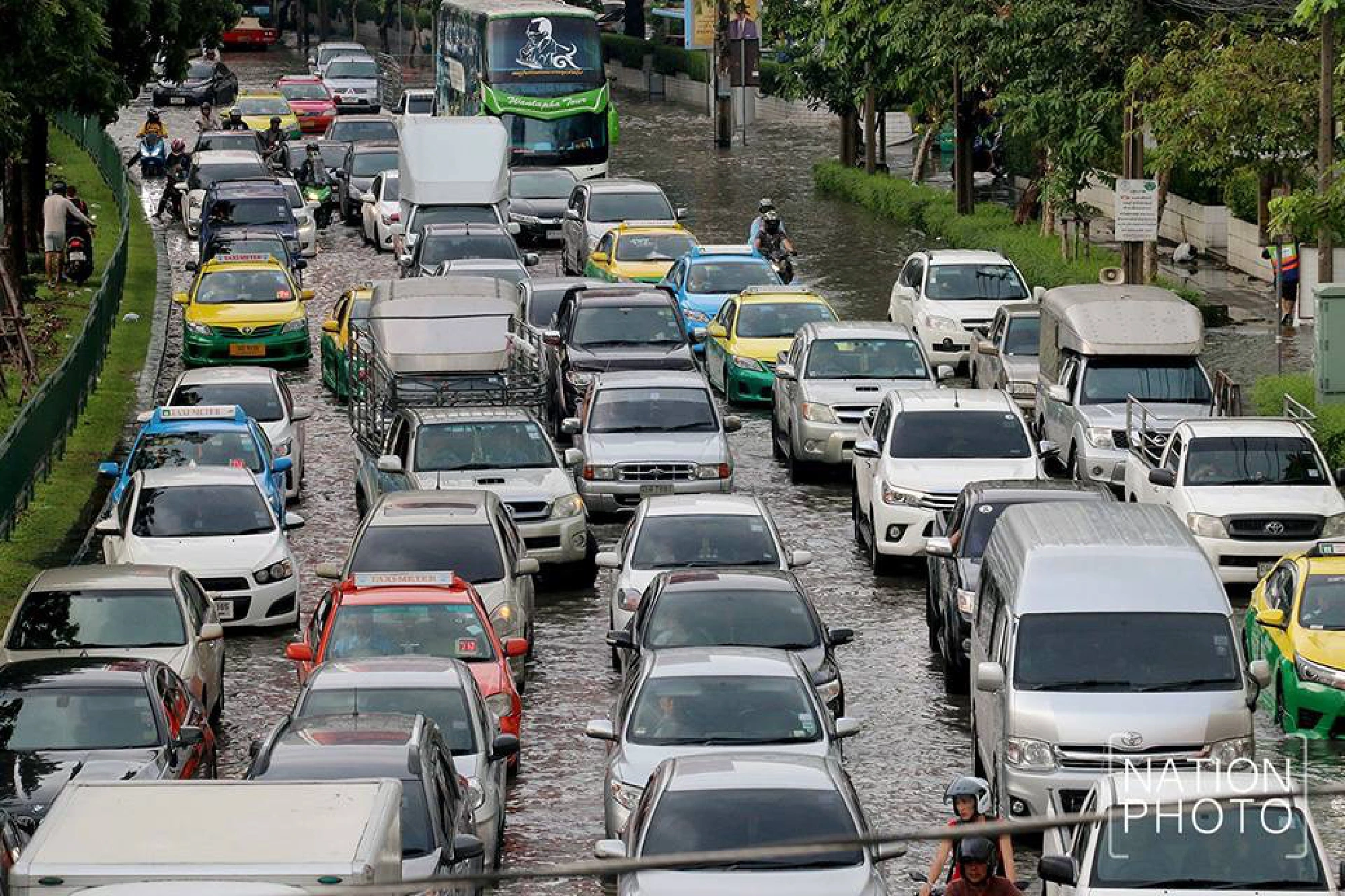 Heavy overnight rains cause flooding in Bangkok