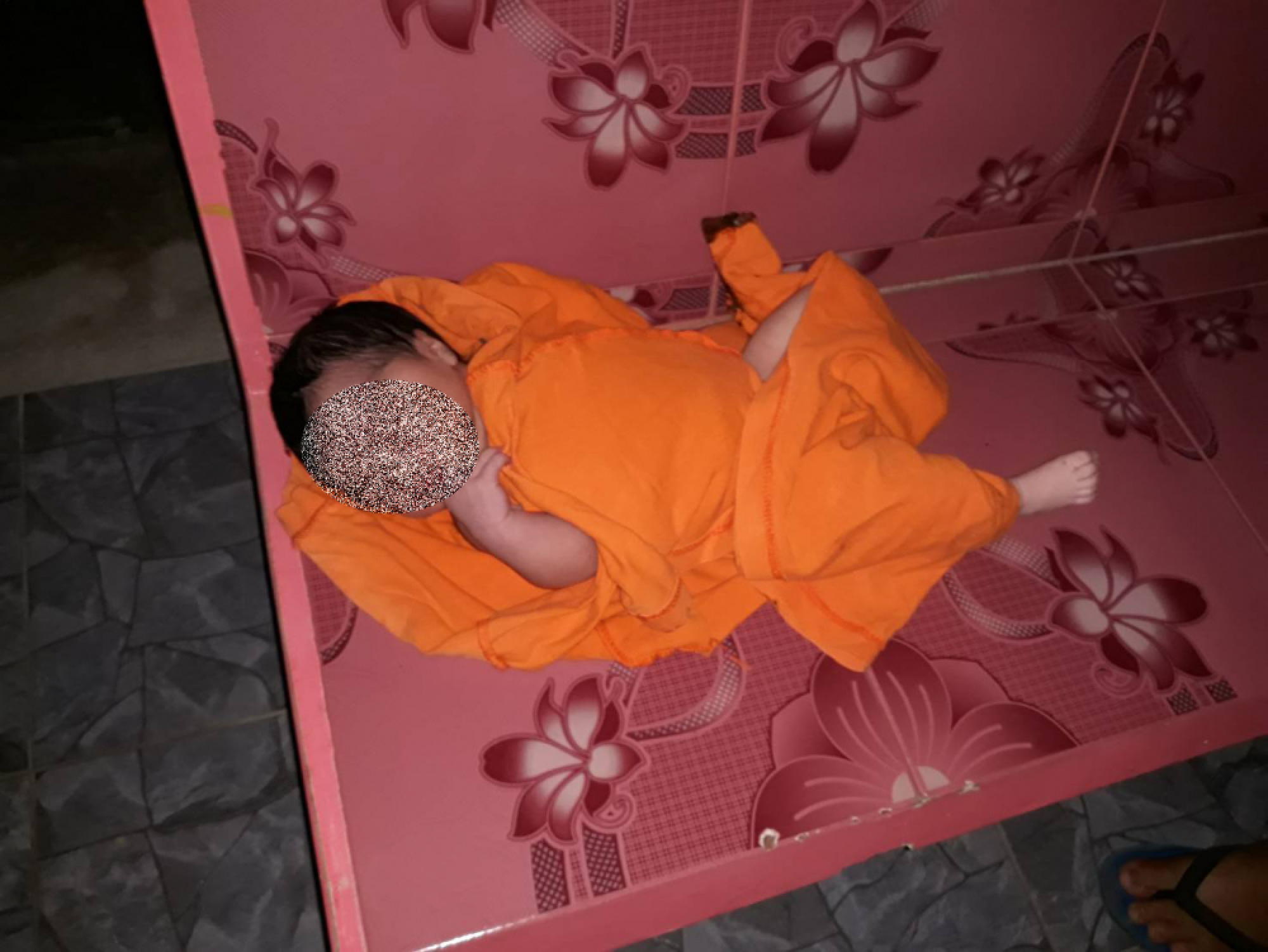 One-day-old baby abandoned at Phitsanulok temple