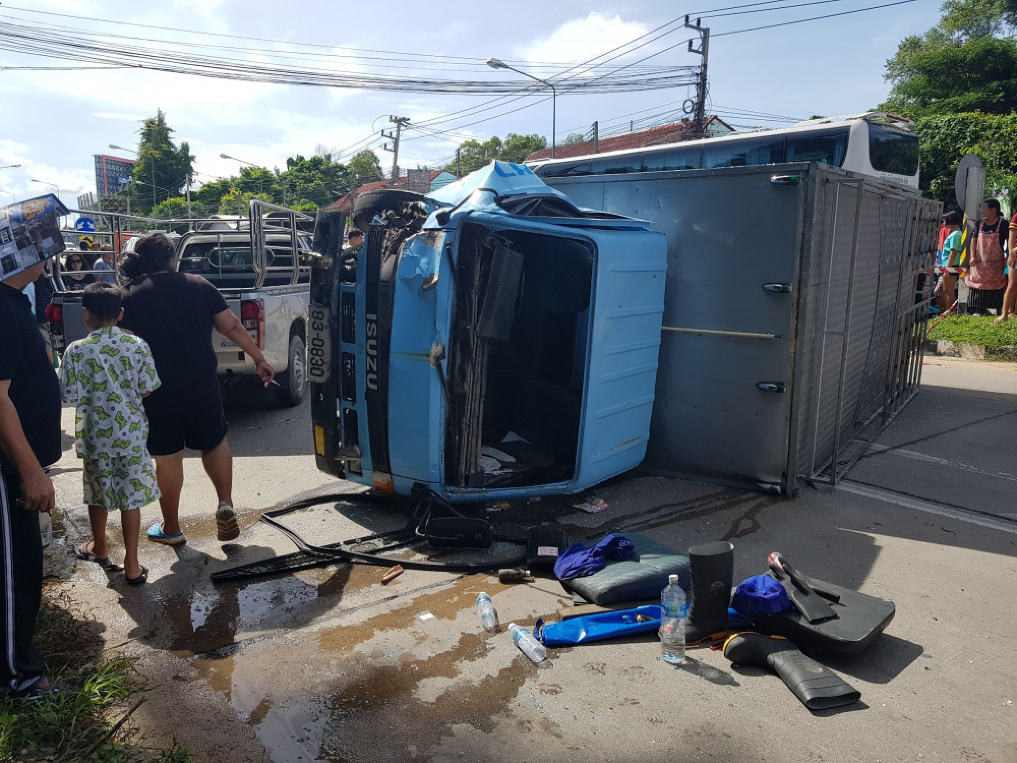 Elderly motorcyclist killed, traffic gridlocked in Chon Buri