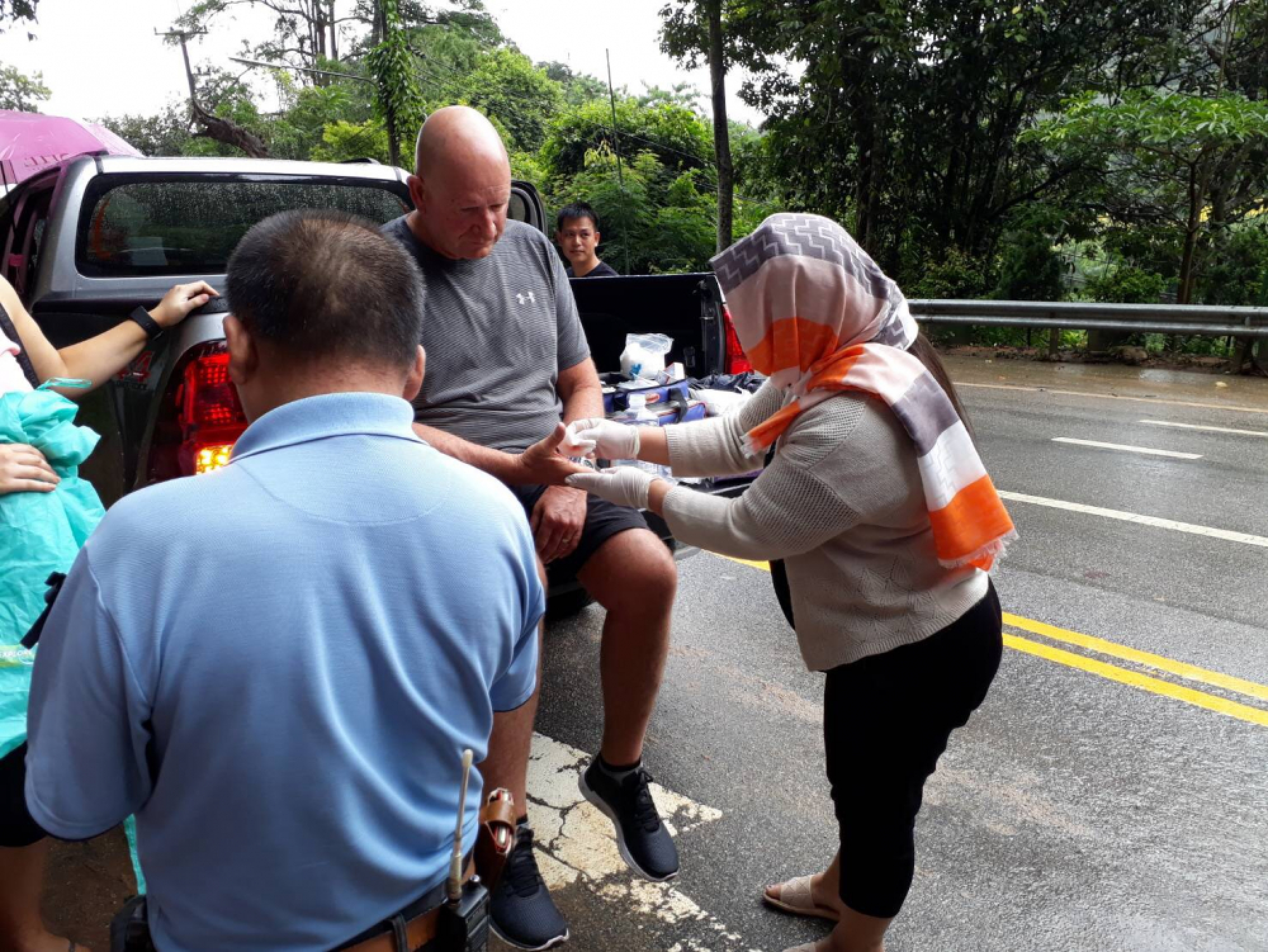Drama as tourist vehicle’s brakes fail on Doi Suthep