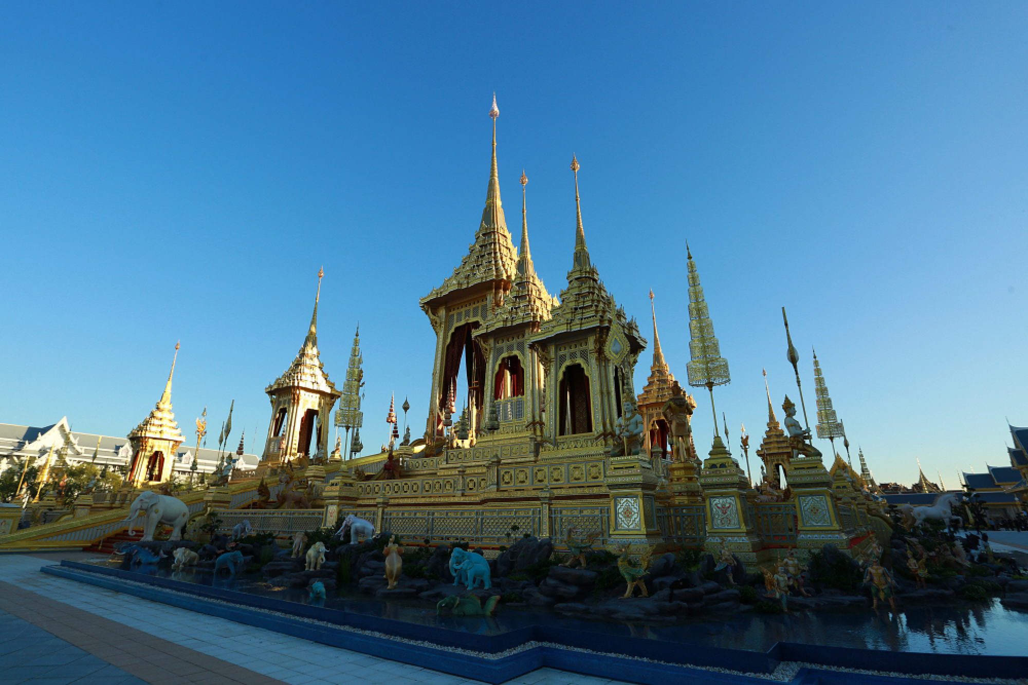 ‘Perfect Royal Crematorium symbolises Thai gratitude to late King’