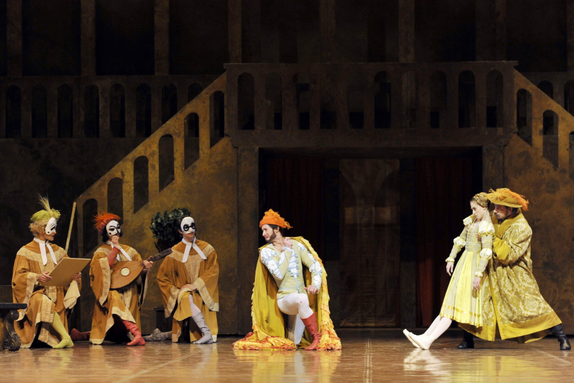 Dance with me, Kate!