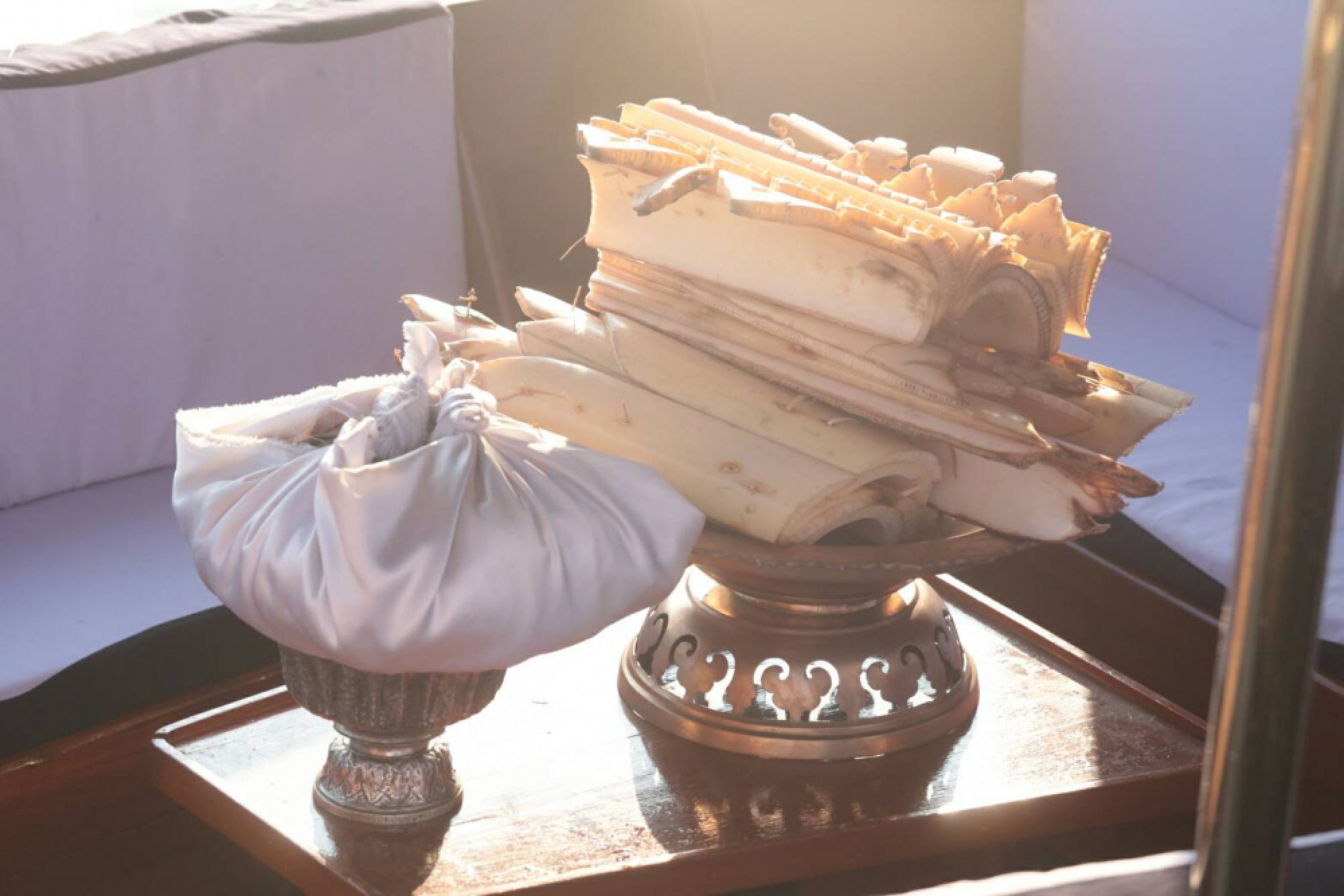 Sacred Royal Pyre items floated into Chao Phraya