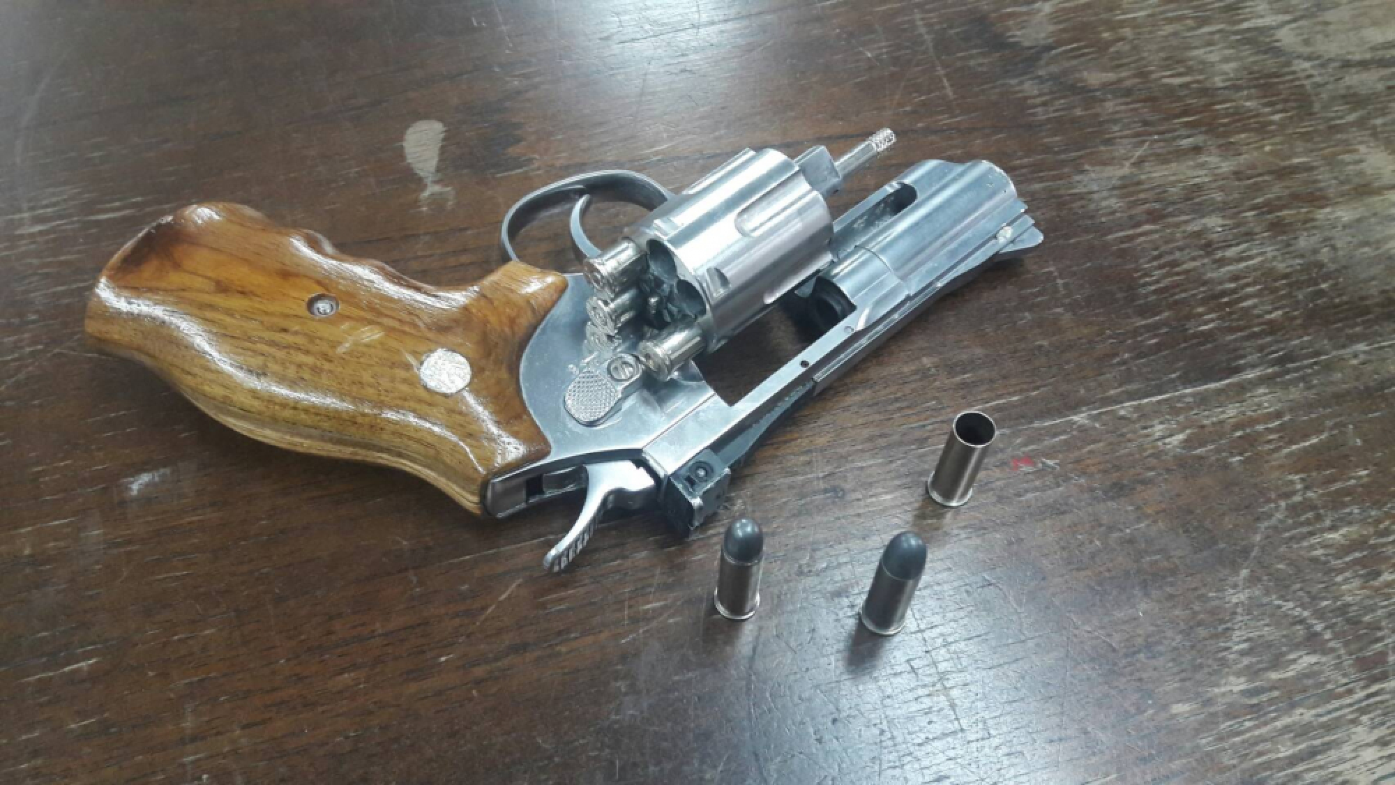 Suspect in high-drama Pathumwan shootout linked to previous crimes