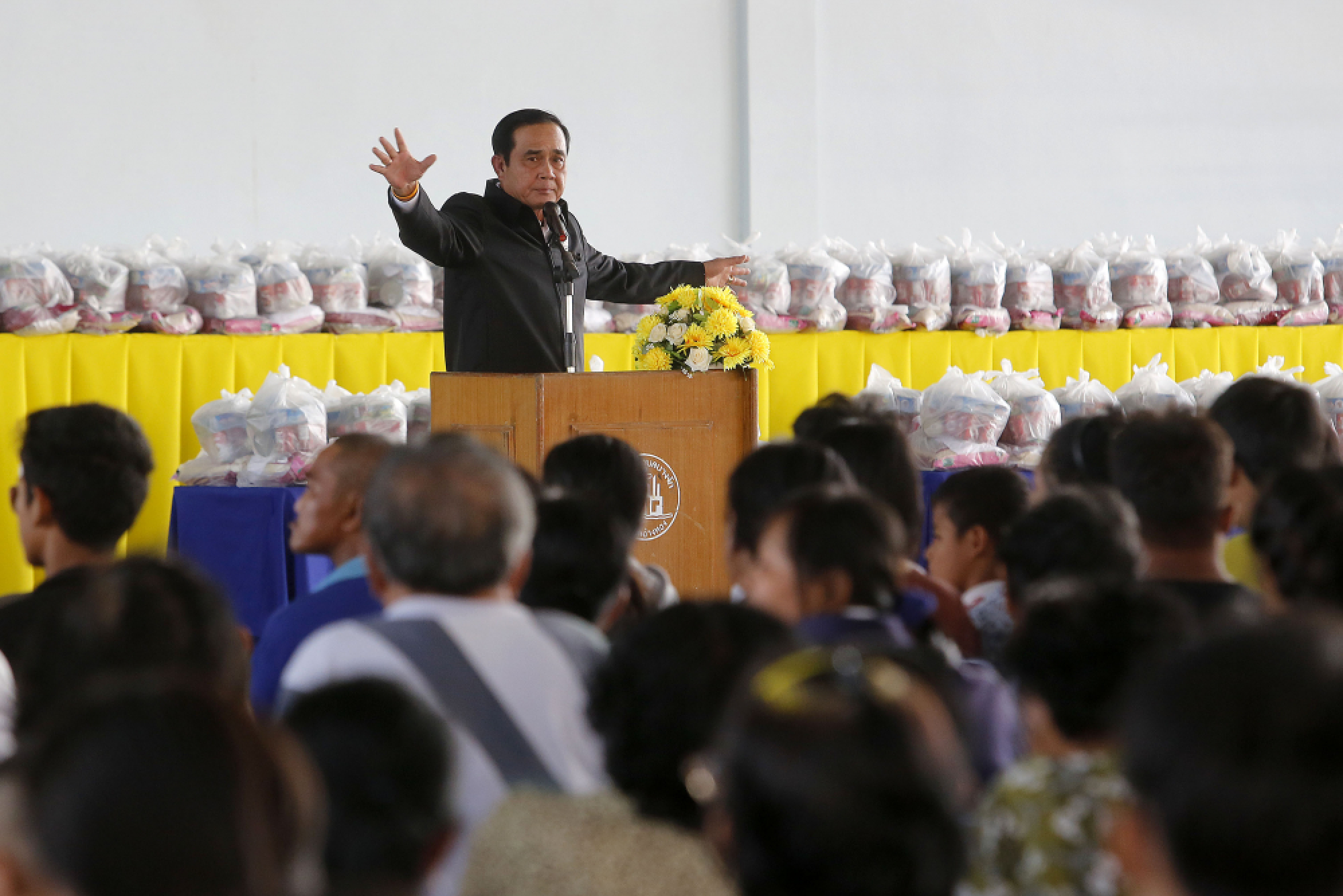 PM thanks flood victims