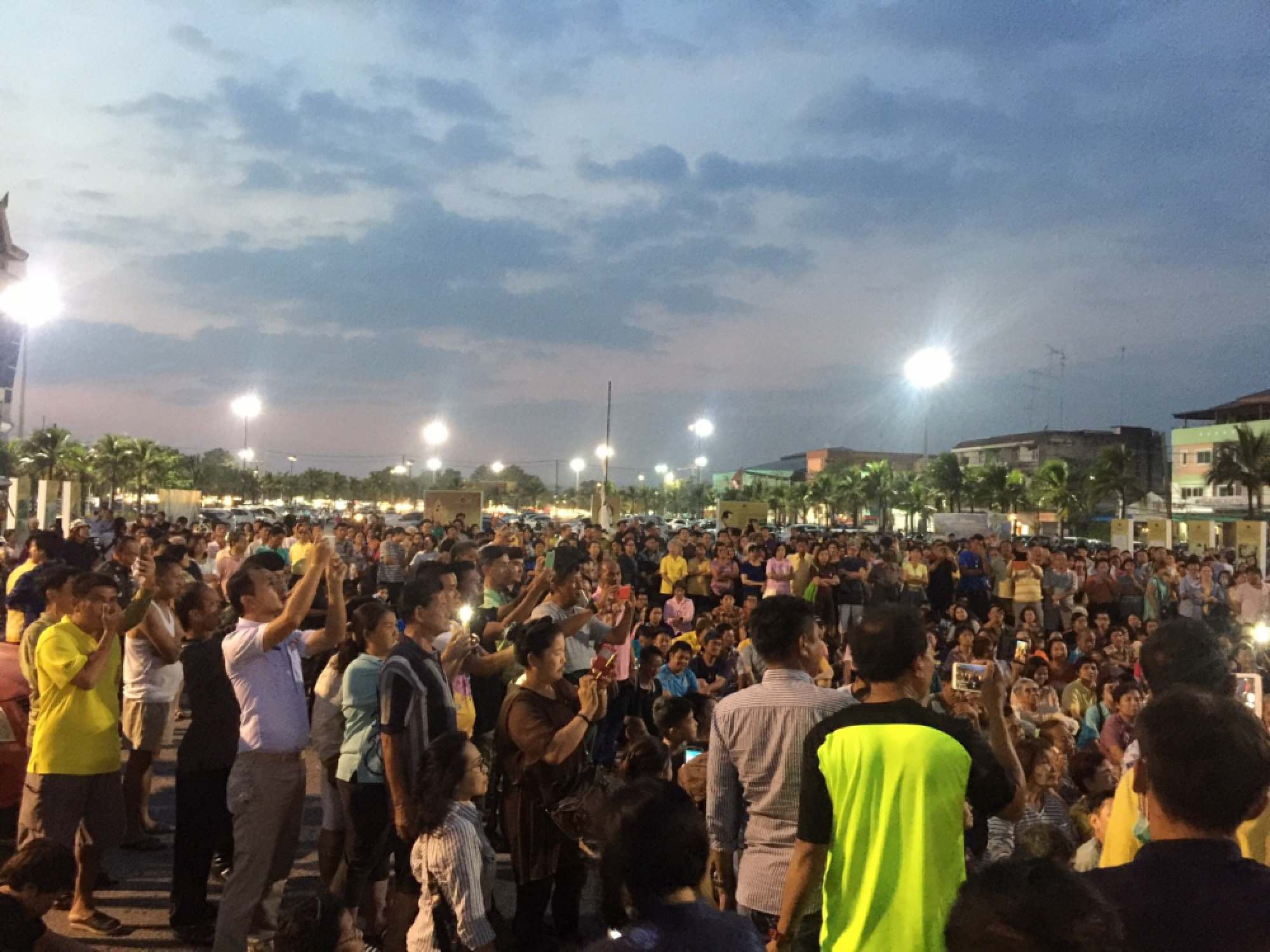 Anupong warns Chon Buri residents over funeral protest