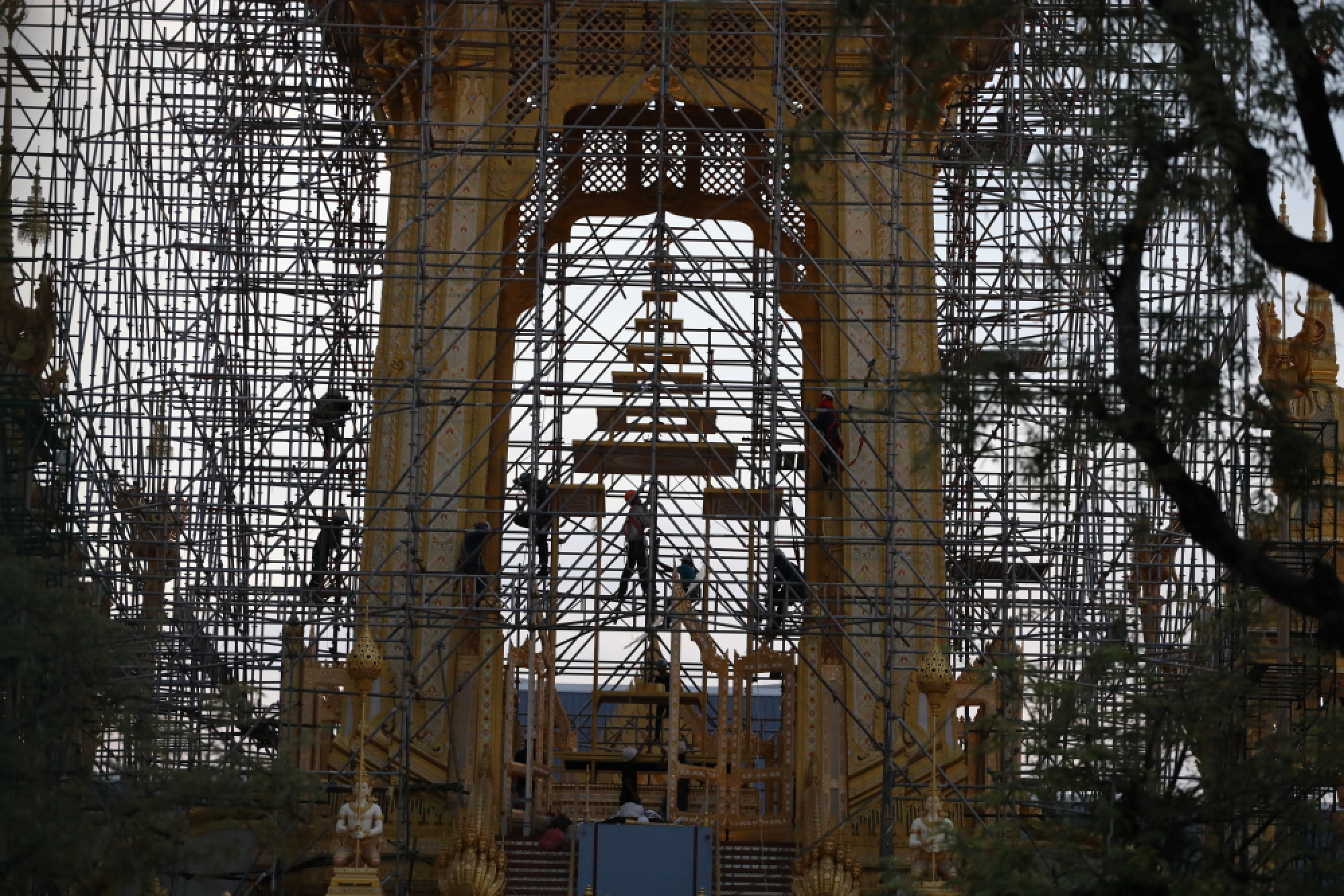 Viewing areas to open day before Royal Cremation