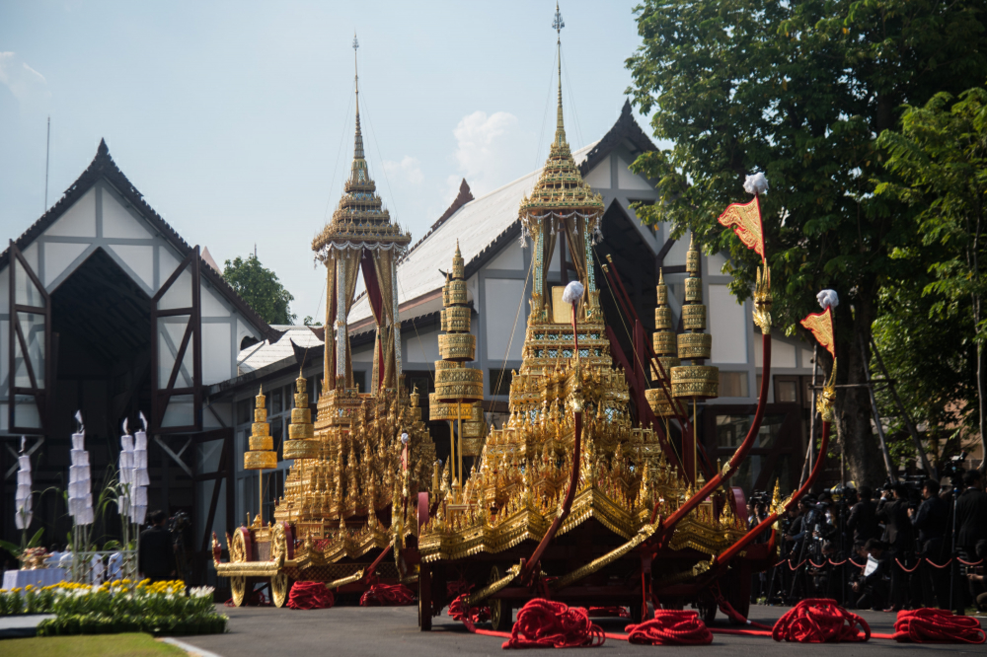 Chariots, palanquins ready on time for Royal Cremation