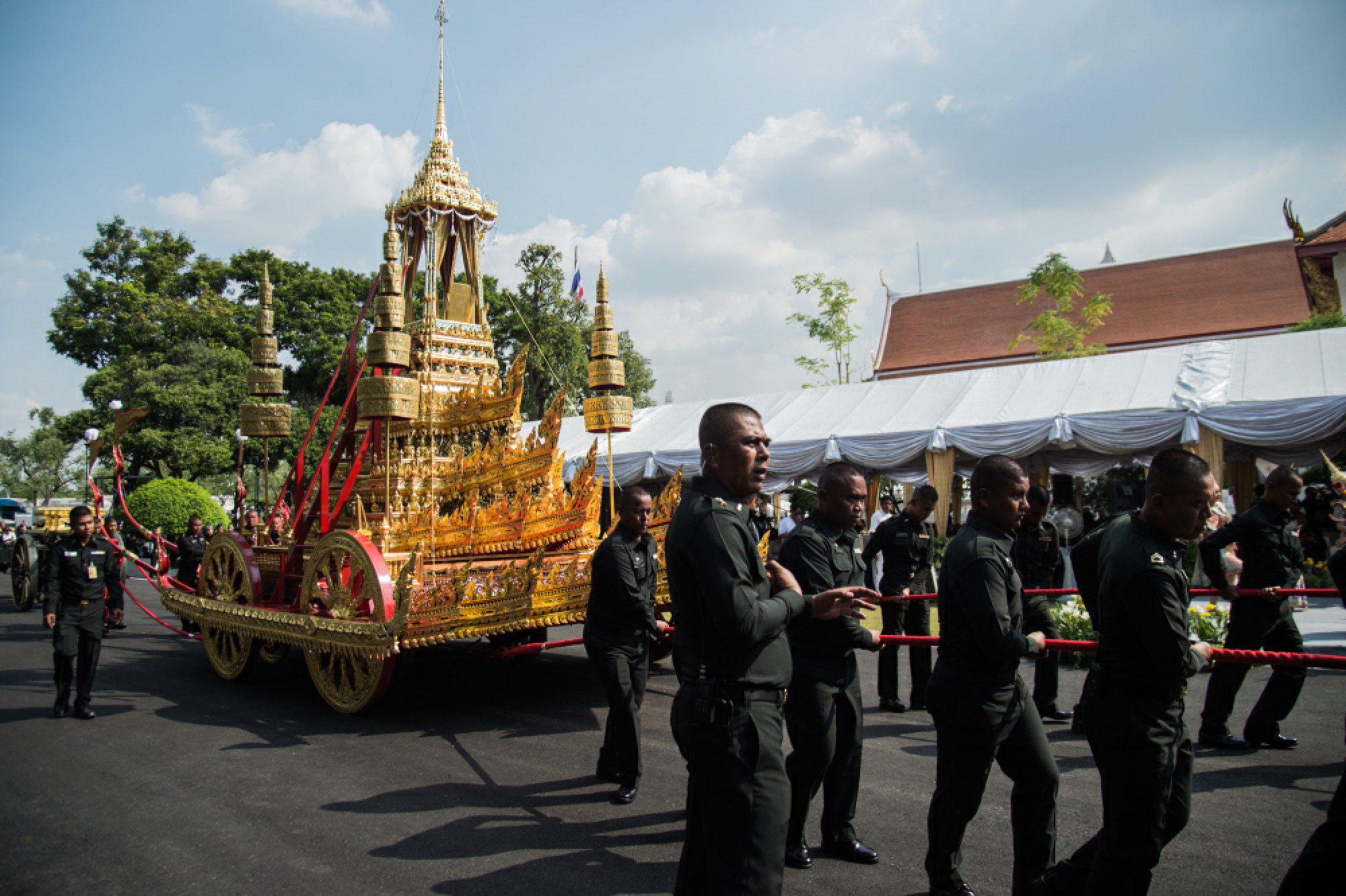 Chariots, palanquins ready on time for Royal Cremation