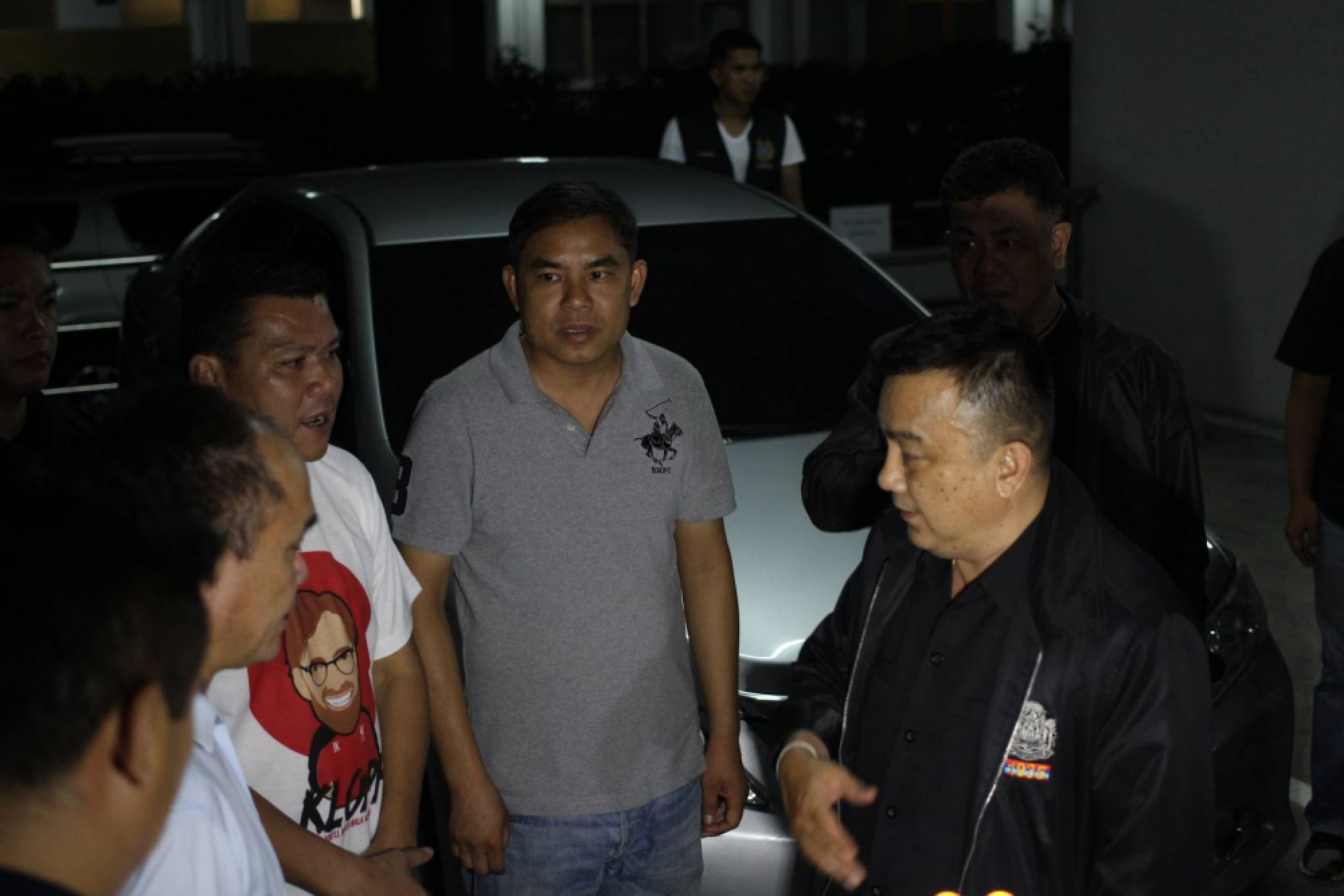 Three police interrogated over role in Yingluck’s escape