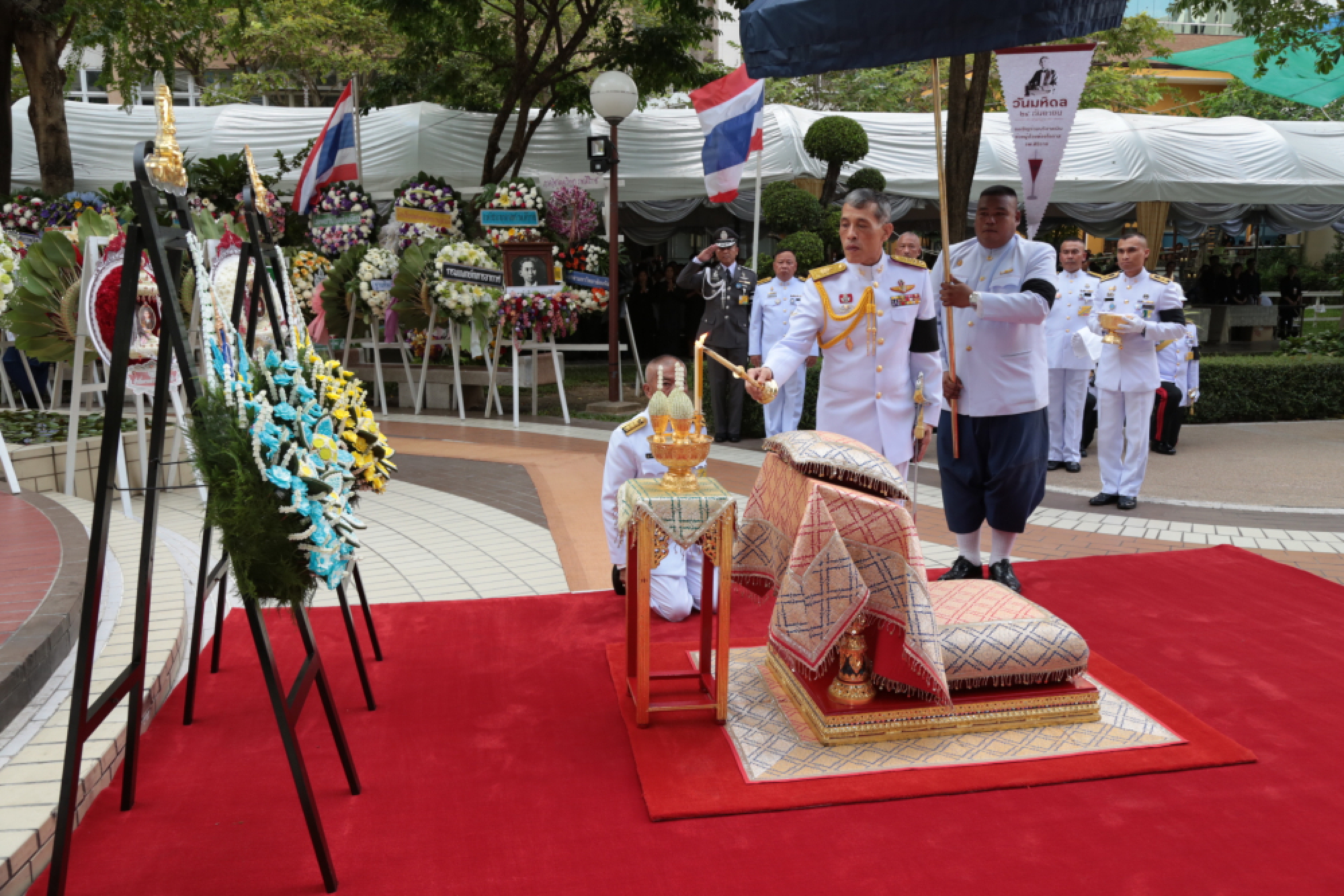 King pays homage to his grandfather