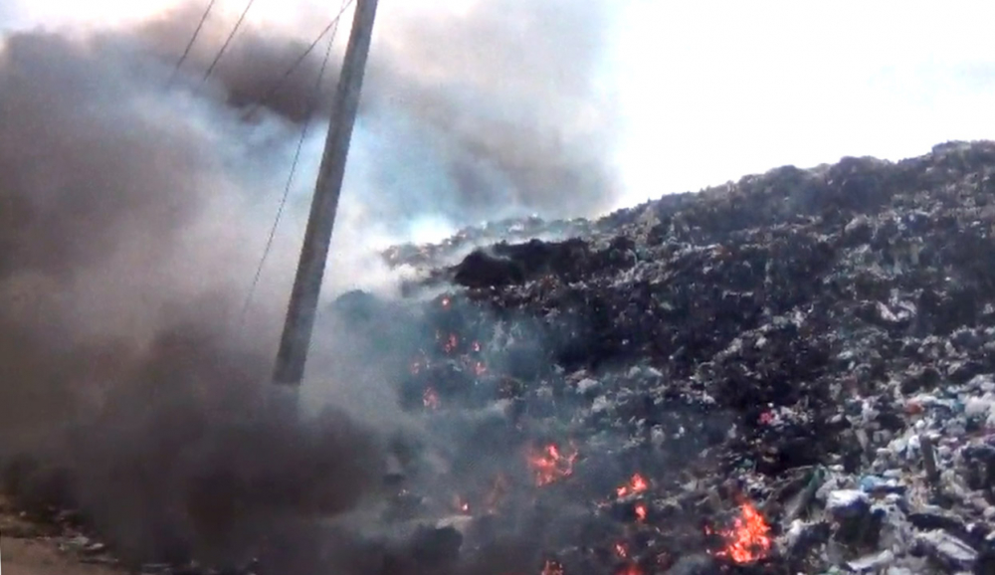 Fire breaks out at Koh Tao garbage dump