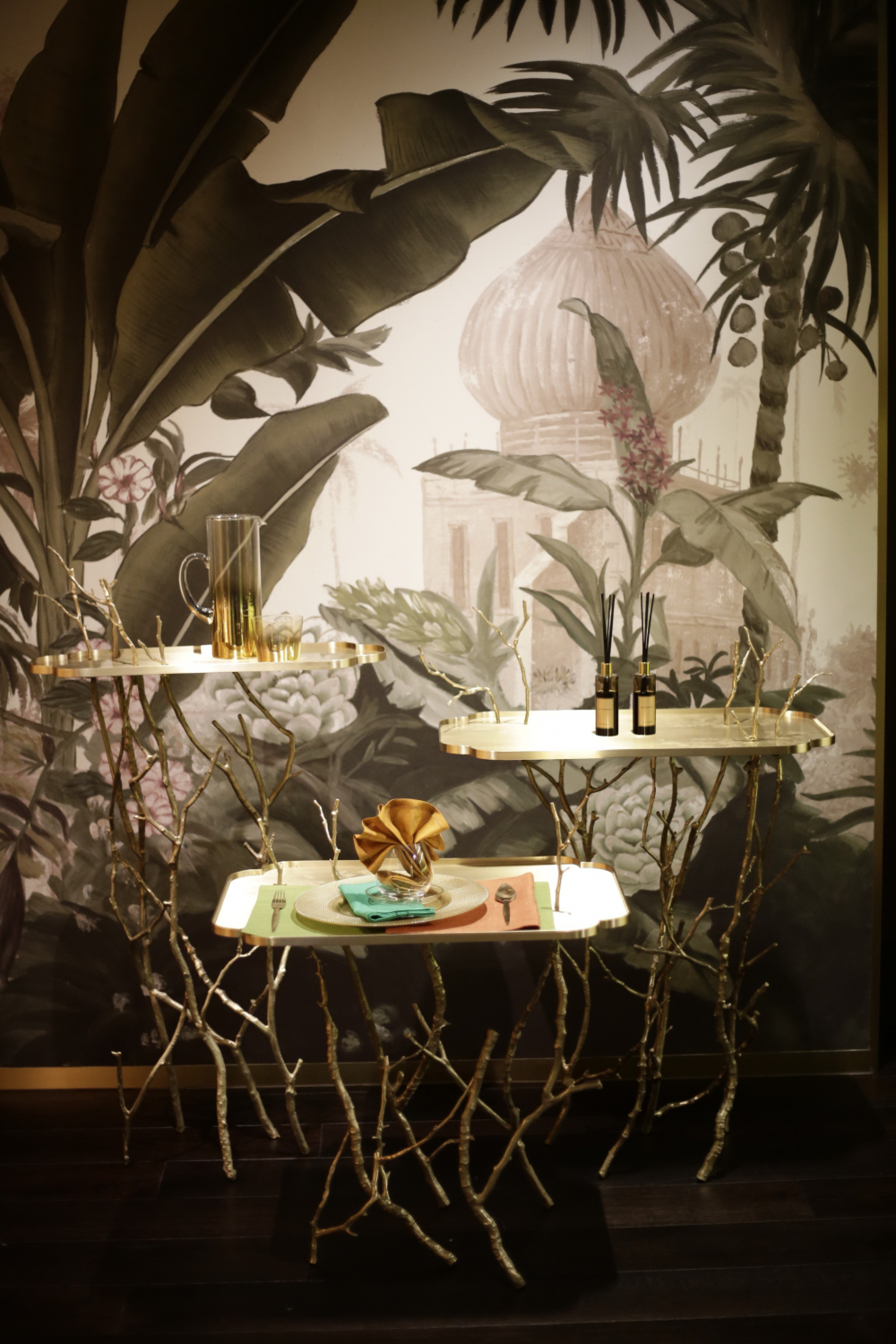 Jim Thompson unveils dazzling vision