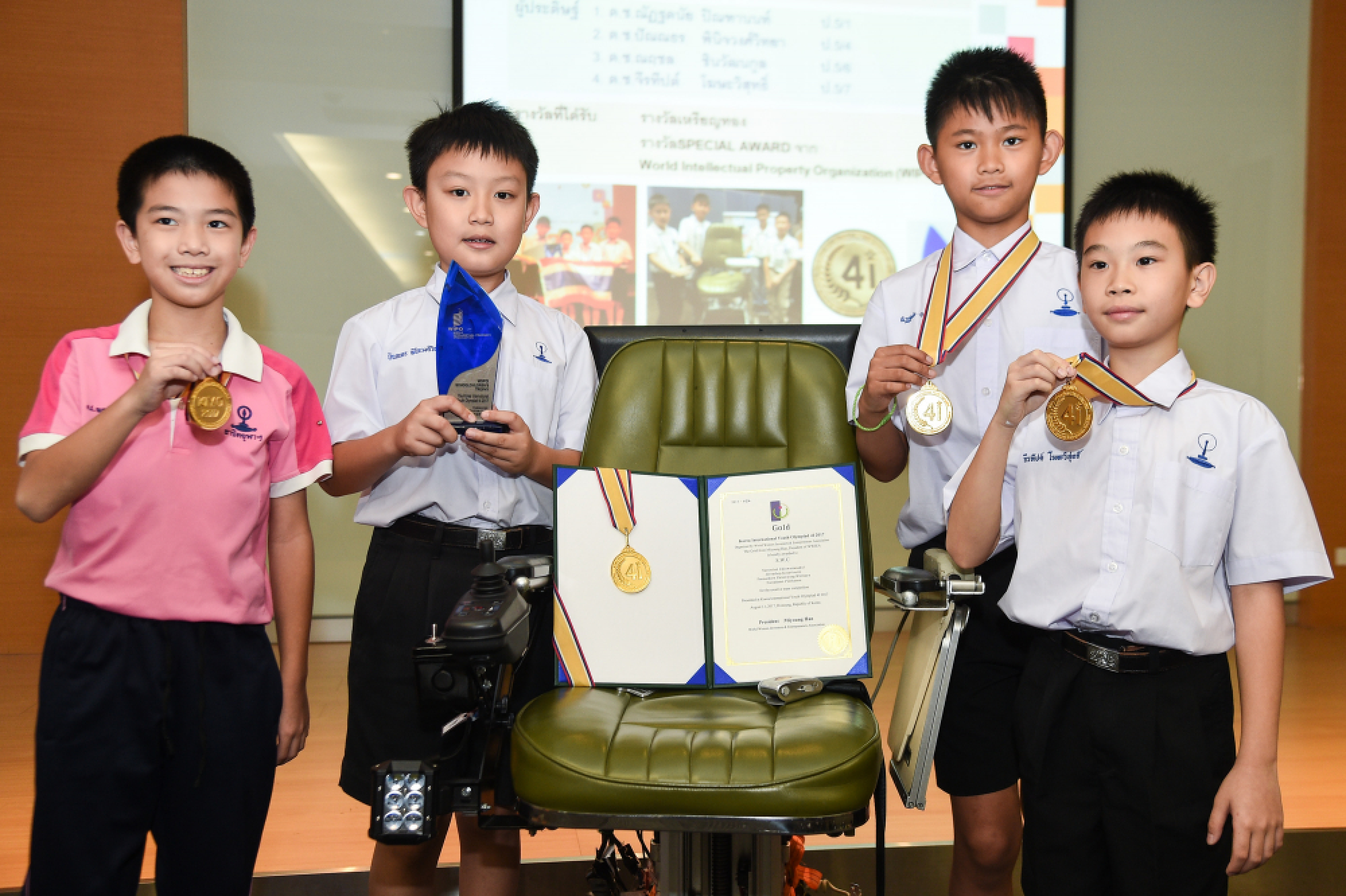 Thai whiz kids’ inventions win gold in South Korea olympiad