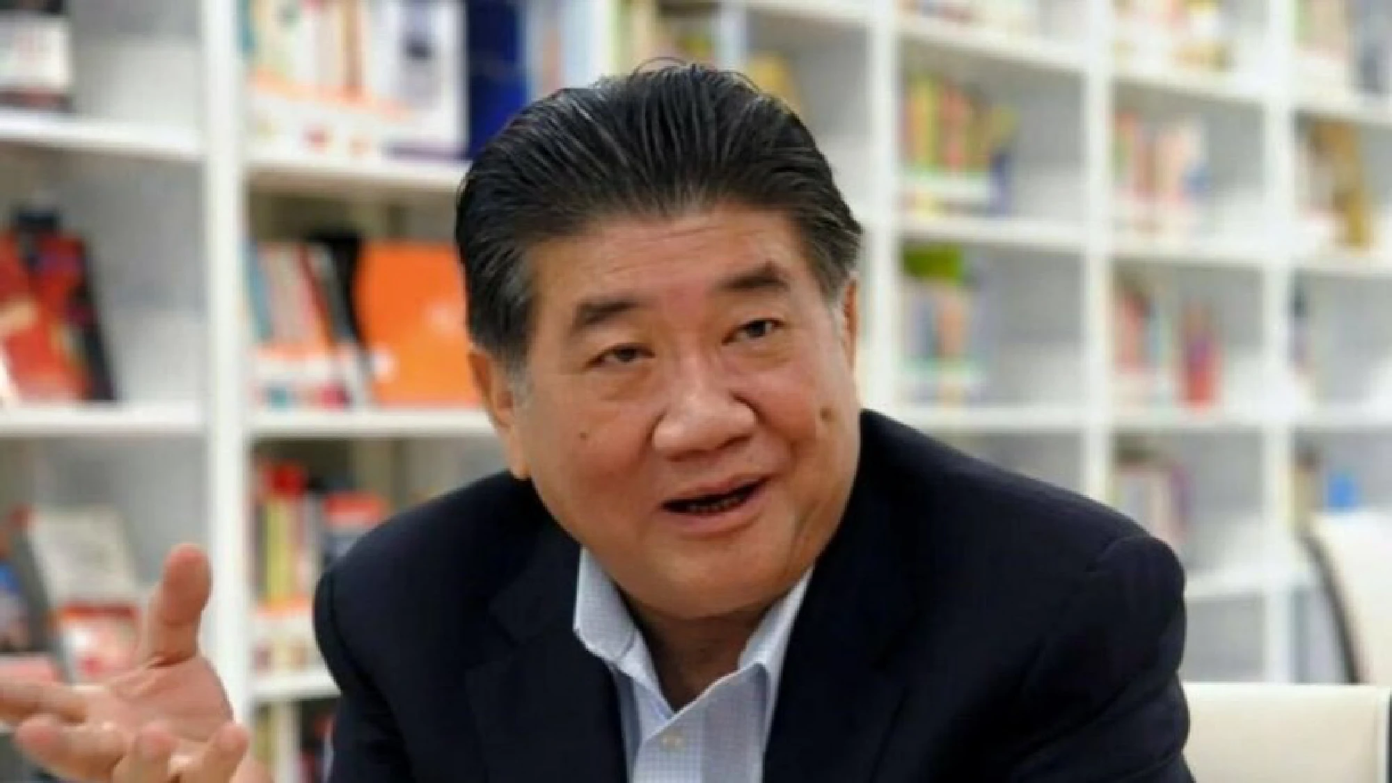 Political parties come back to life as four-year freeze on activities ends