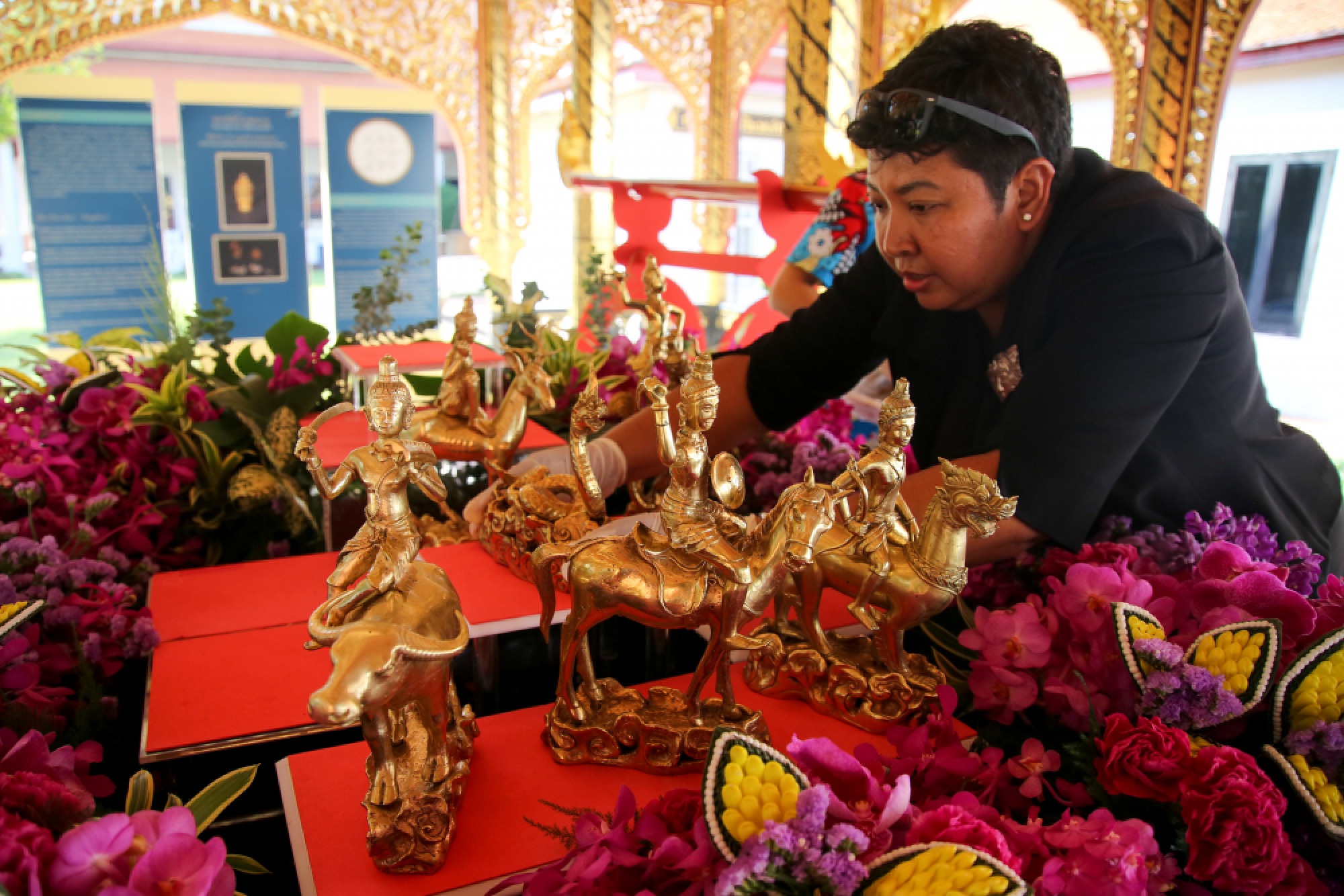 Relics and special prayers to mark traditional Thai New Year
