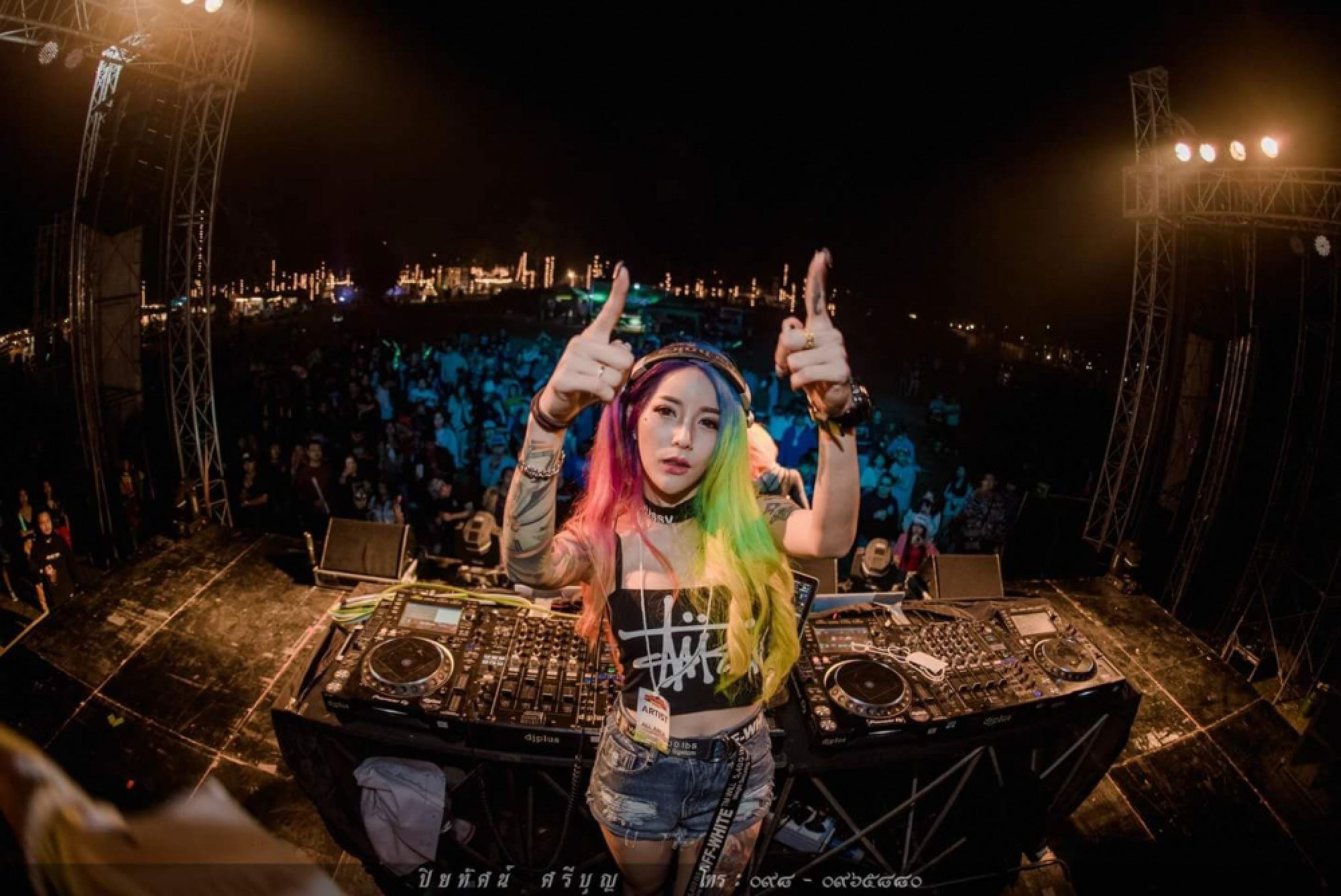 Net idol DJ Katoy netted in Pattaya club raid