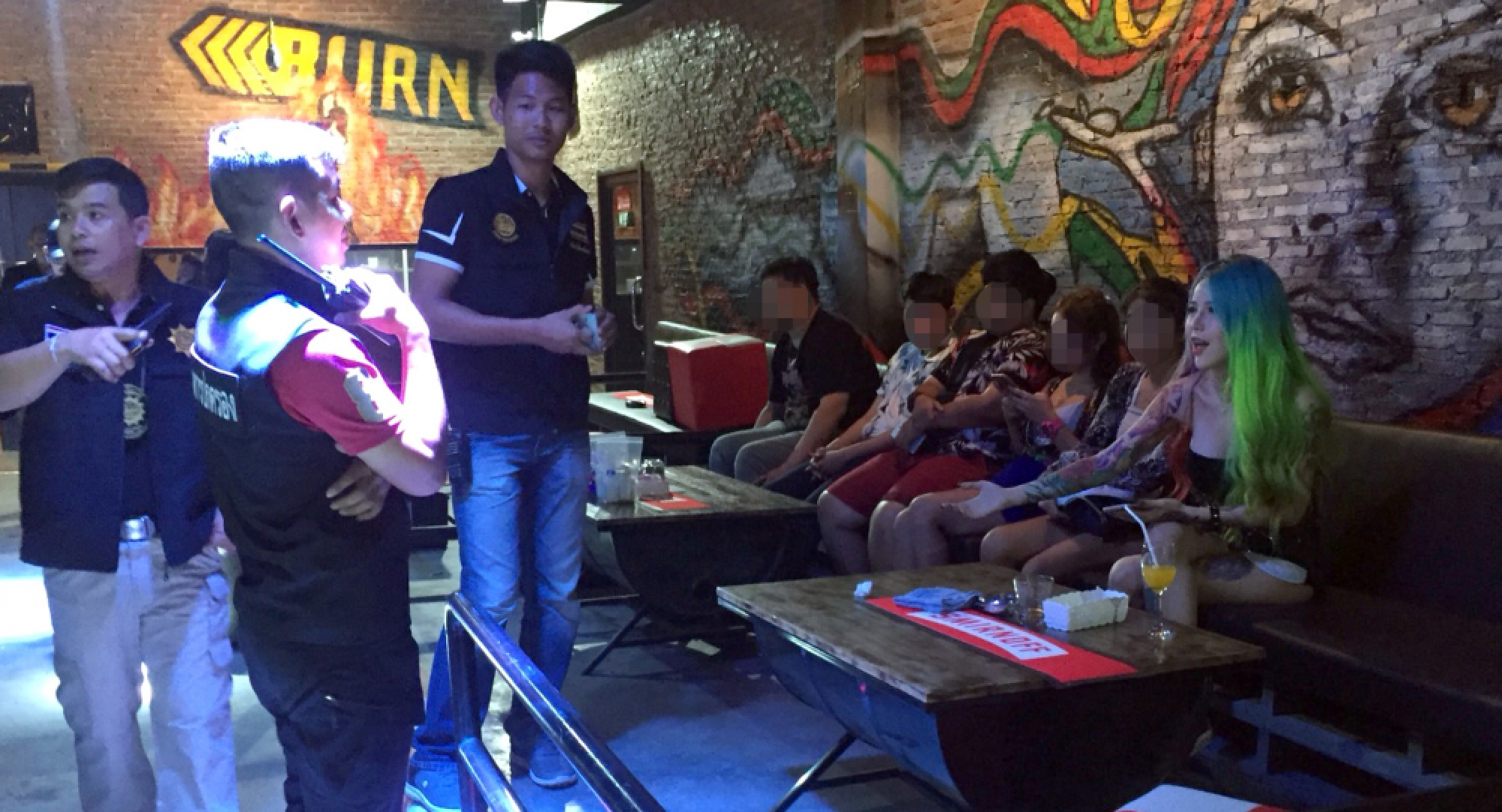 Net idol DJ Katoy netted in Pattaya club raid