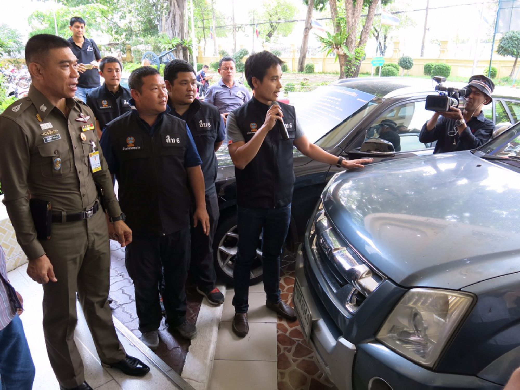 Police sting nets thieves, pickup stolen in Samut Prakan retrieved 800km away