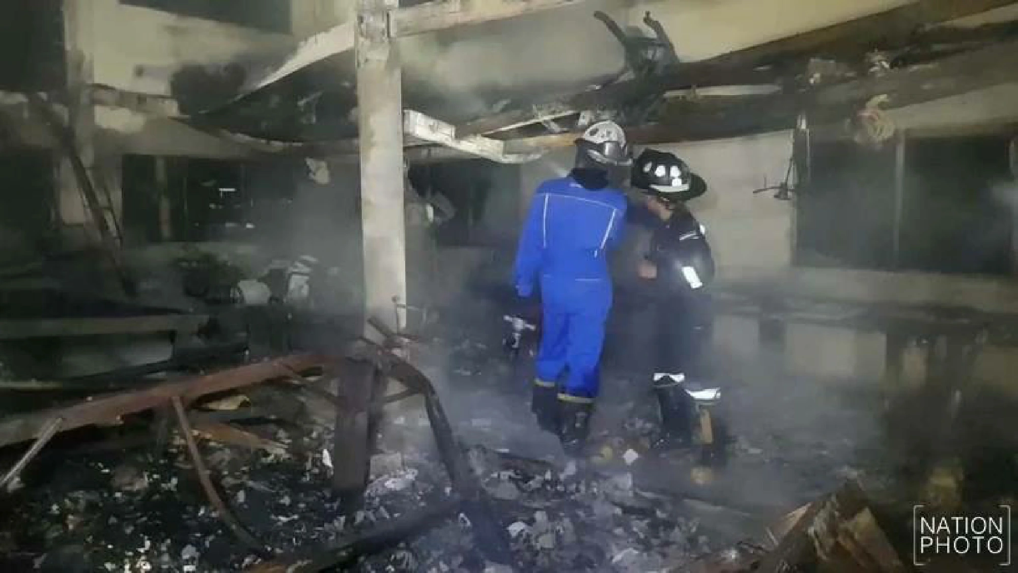 Fire engulfs upholstery factory in Samut Prakan