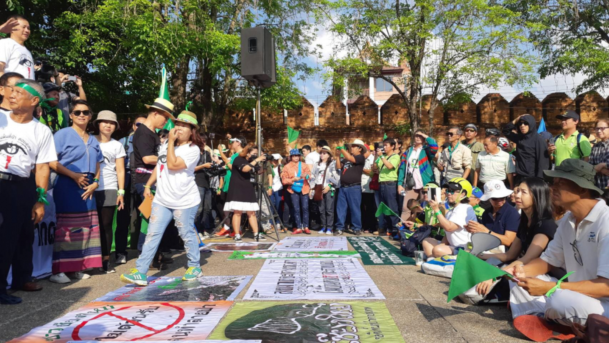 Thais rally against officials building homes on sacred mountain