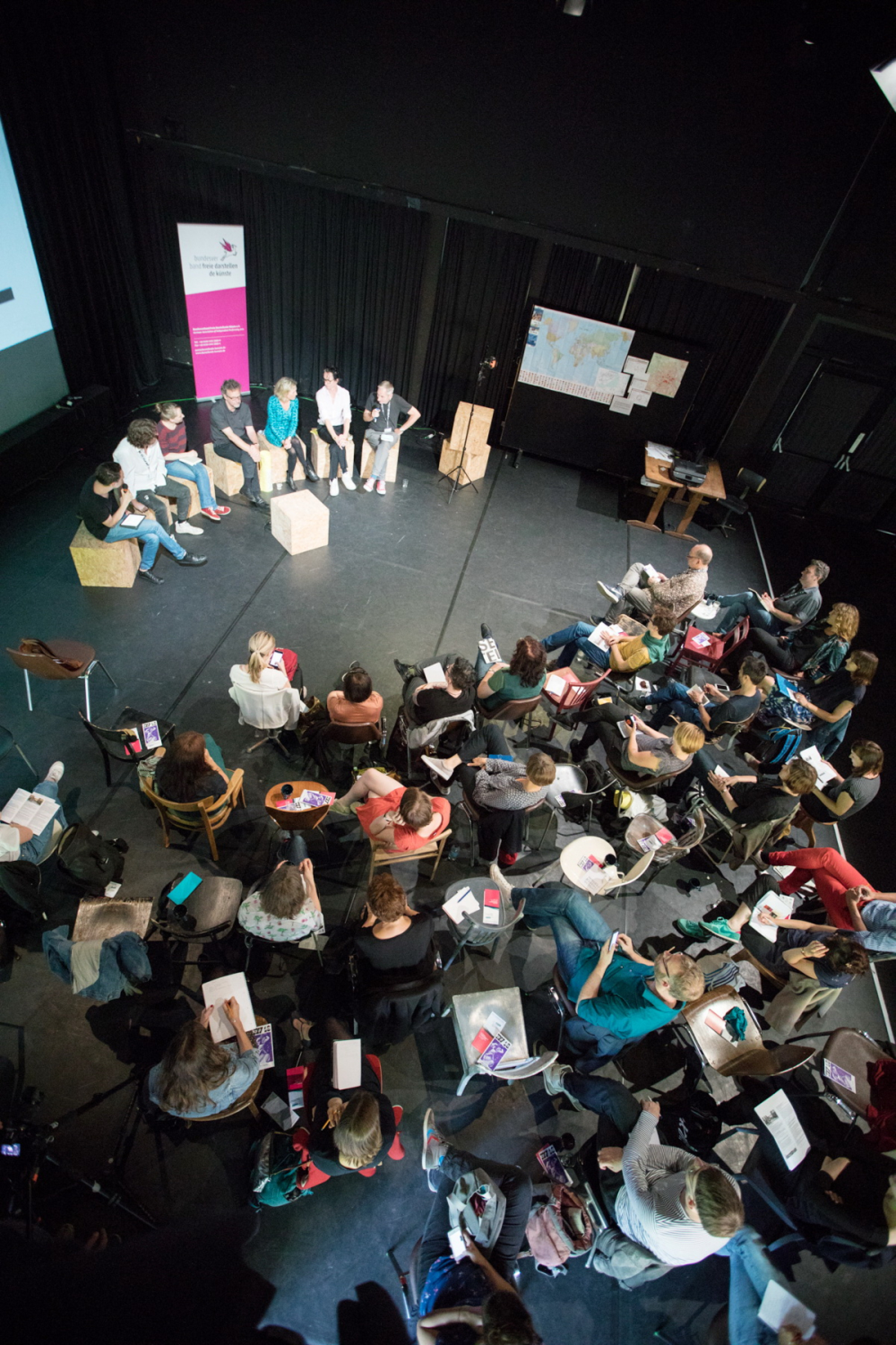 Experimental spirit and social engagement