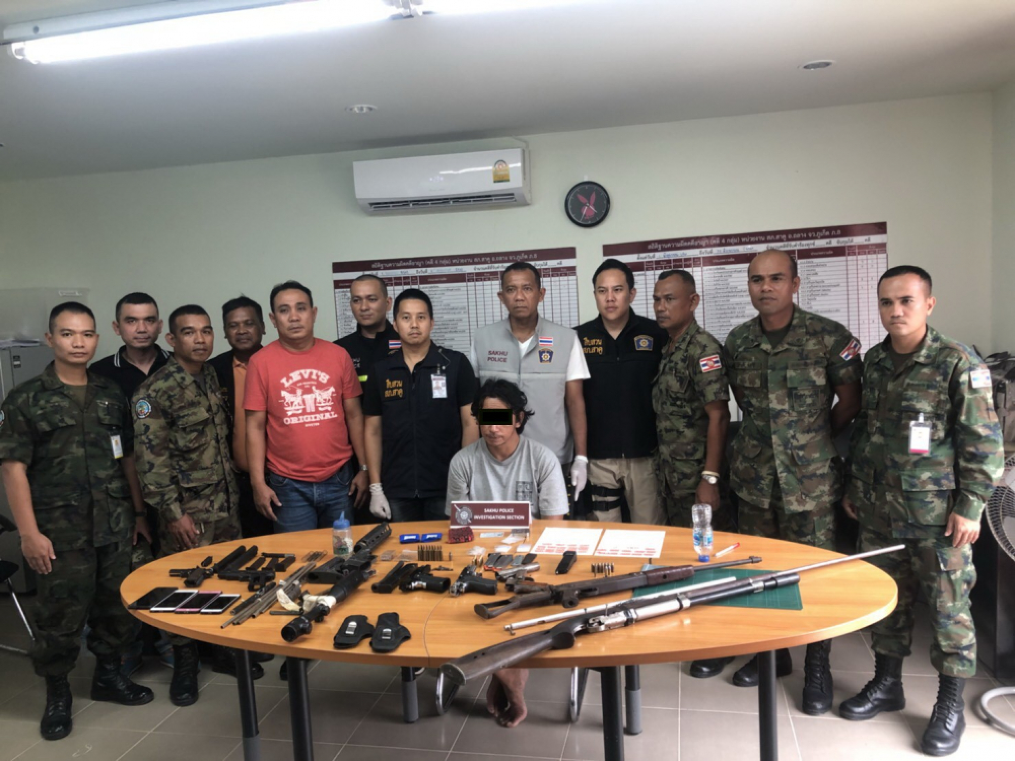 Phuket garage in drugs and firearms bust