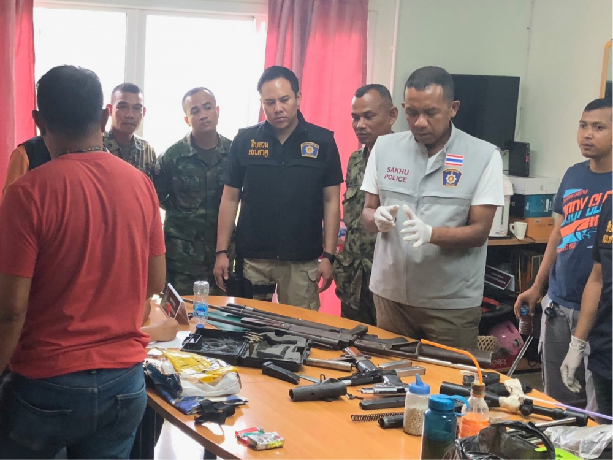 Phuket garage in drugs and firearms bust