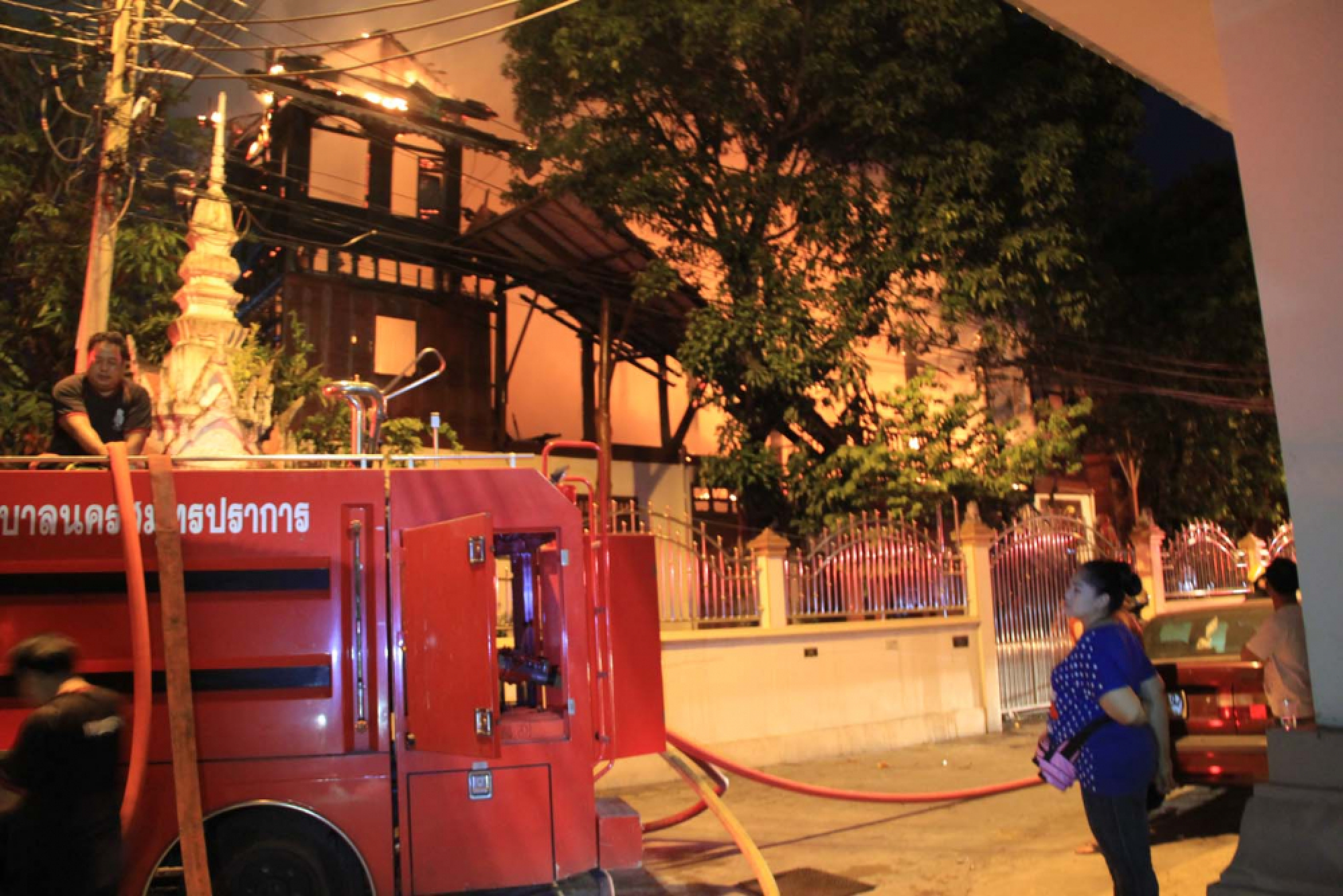 Monks' living quarters in Samut Prakan temple destroyed in fire