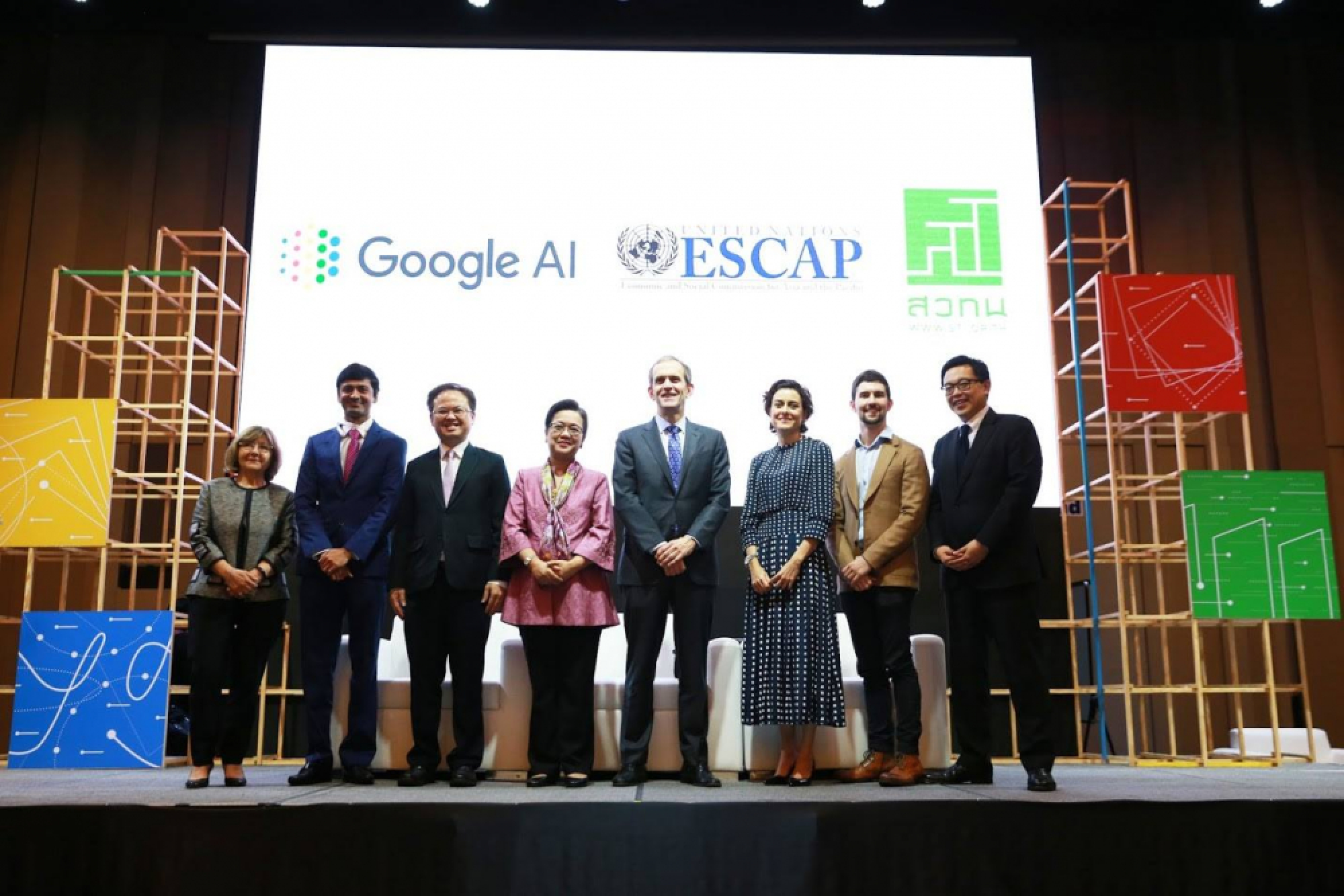 Hospital-business partnership aims to combat blindness in Thailand