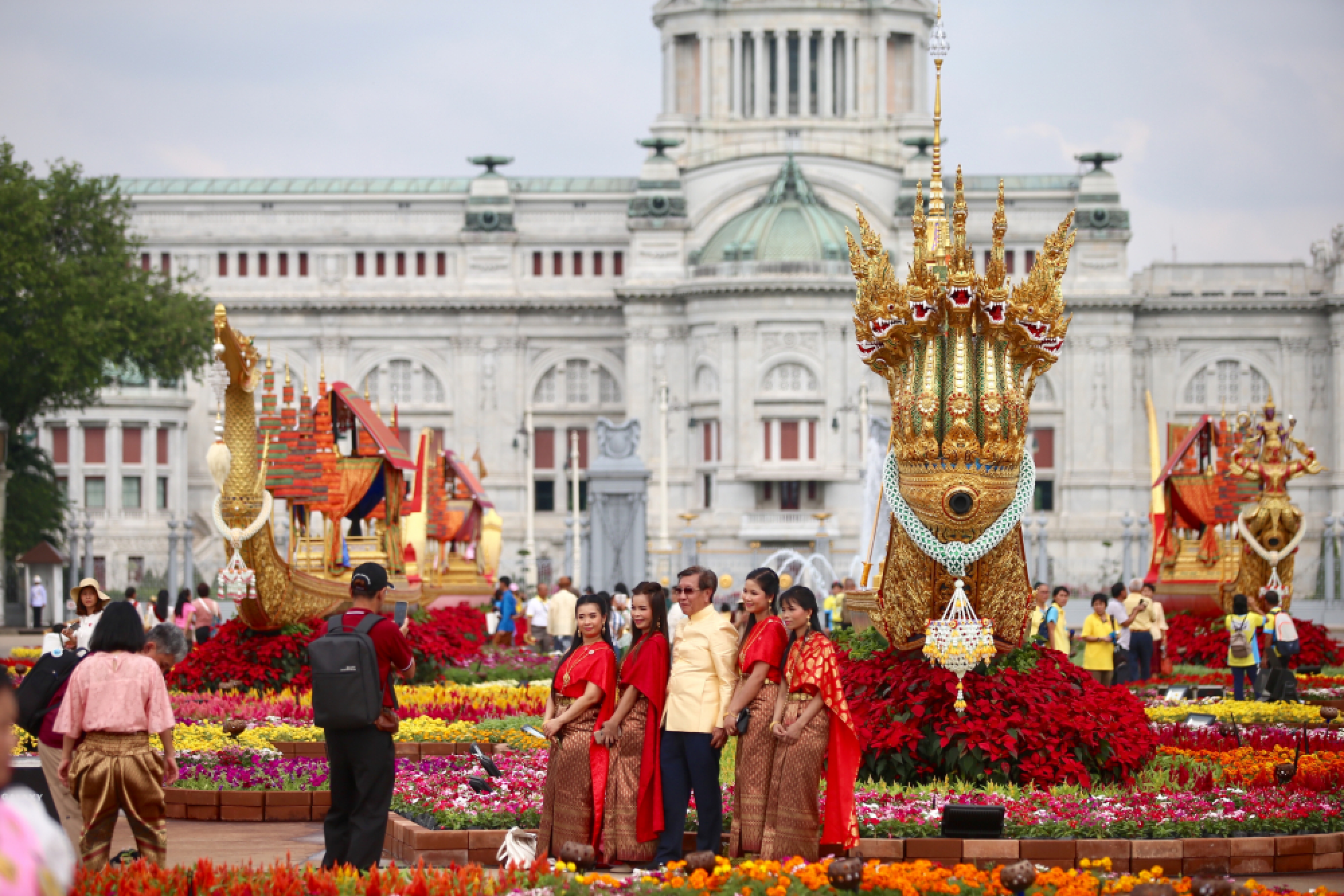 His Majesty to launch Un Ai Rak fair at Royal Plaza