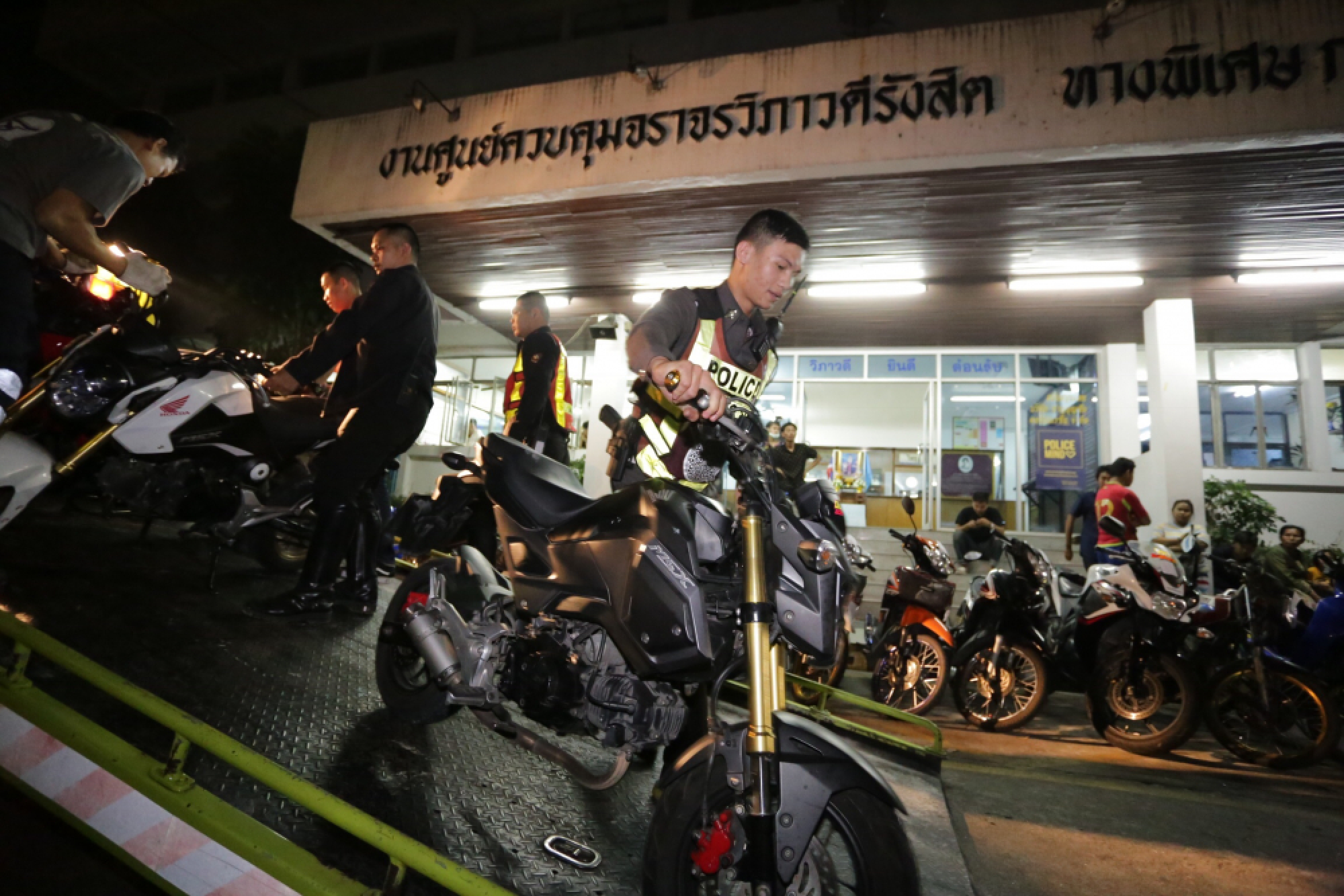 43 road racers rounded up and 59 motorcycles seized in Bangkok