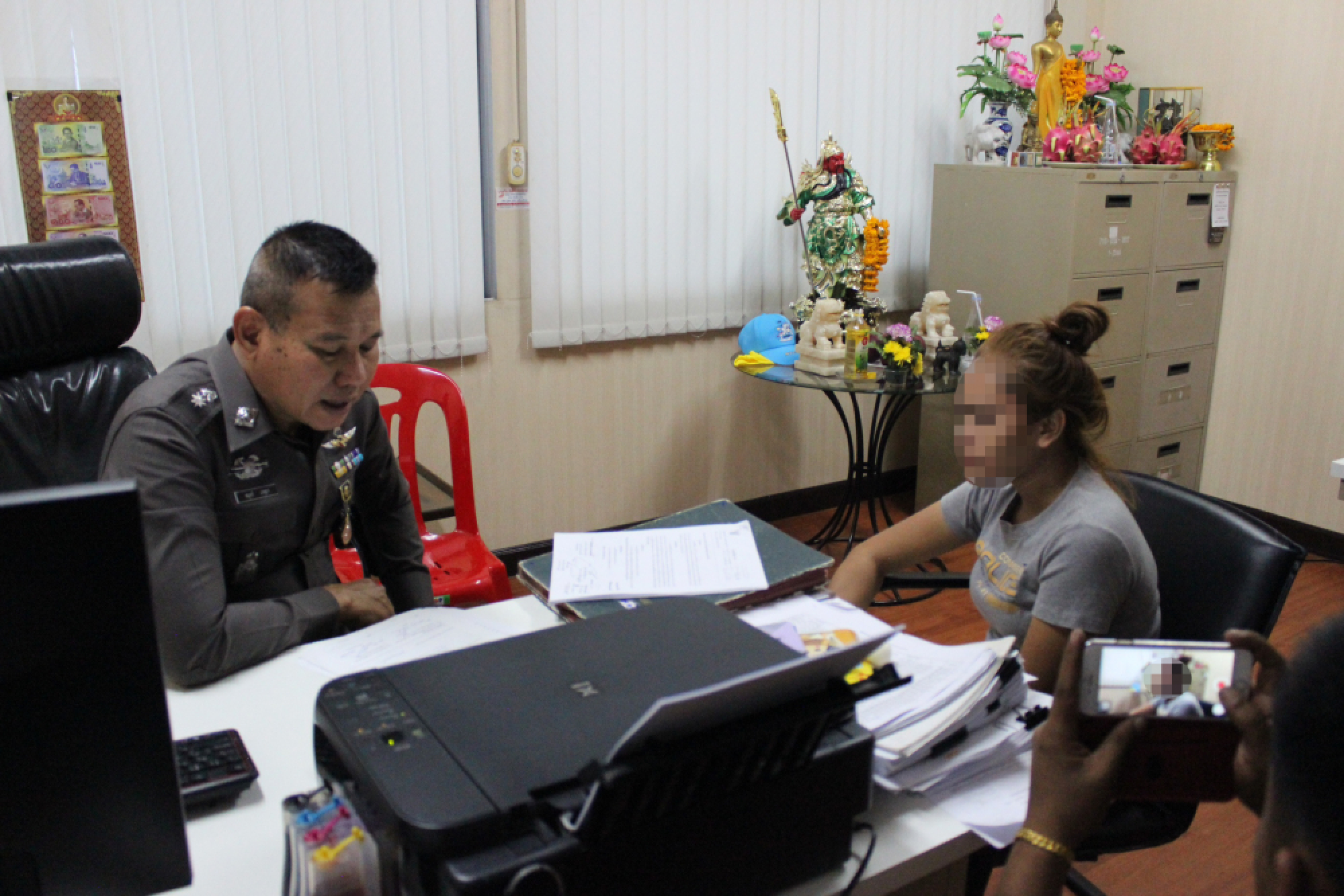 Single mum admits drowning two-year-old son in Nonthaburi