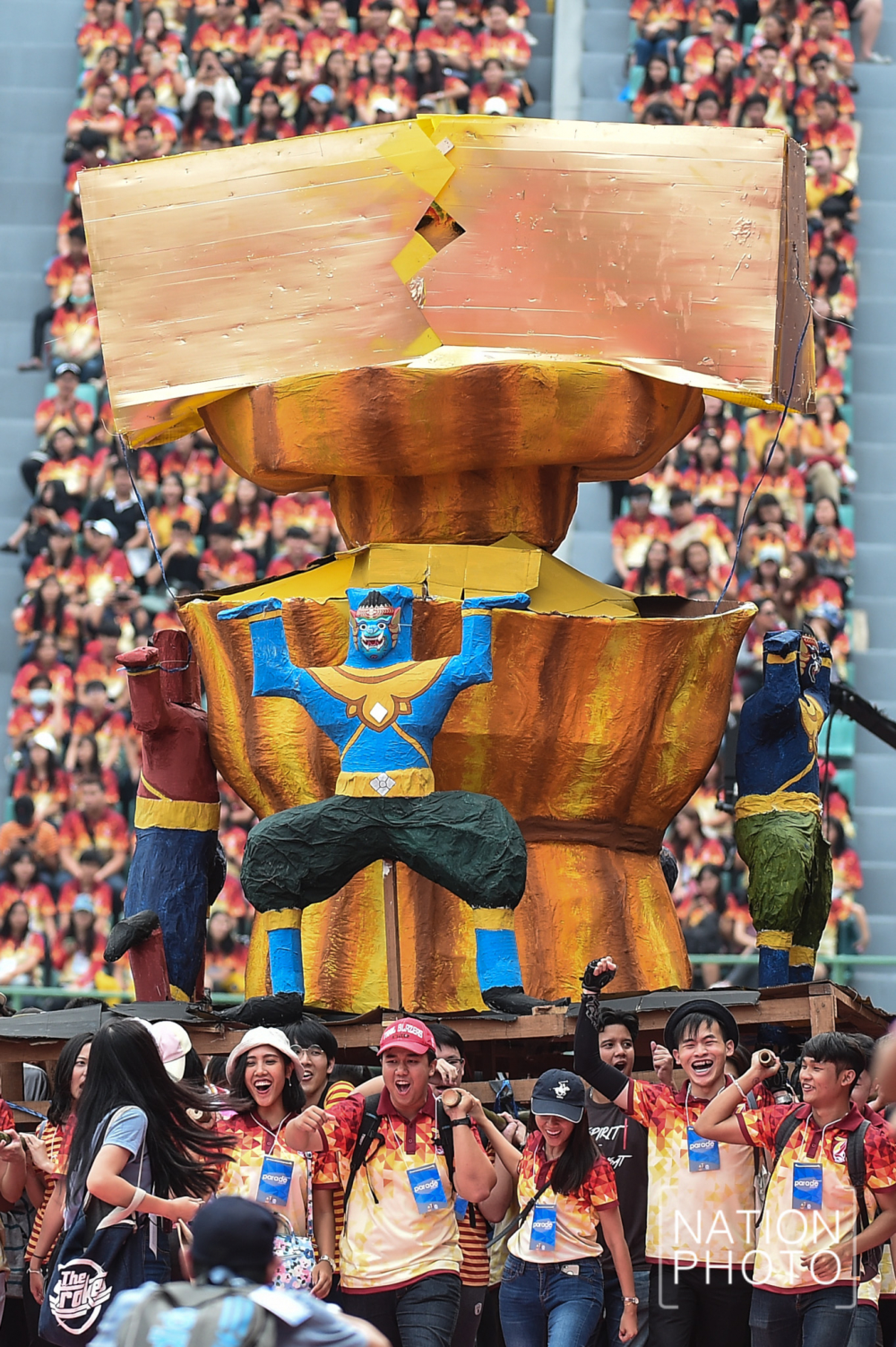 Students’ satirical parade lives up to expectations