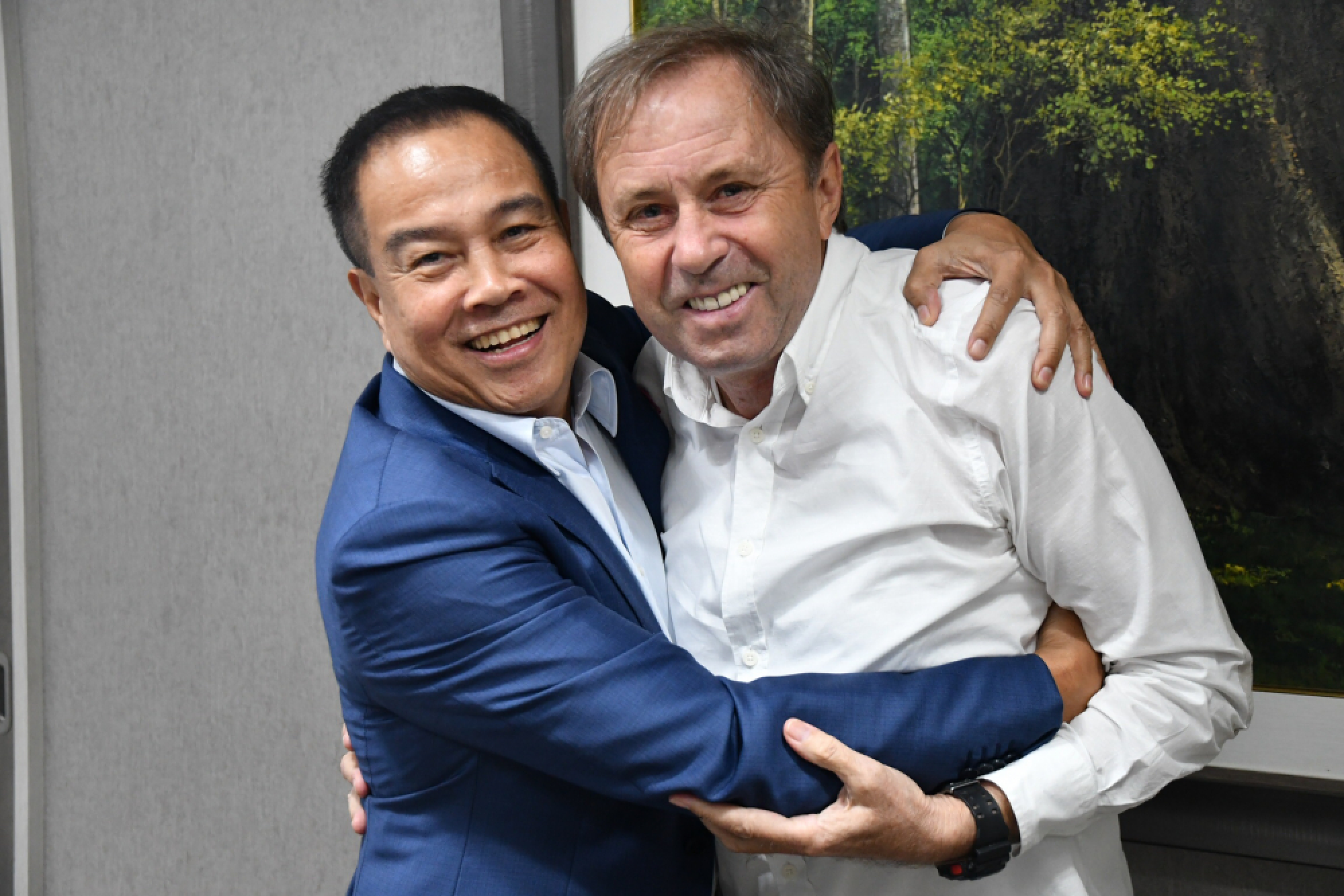 Vote of confidence for Thailand coach