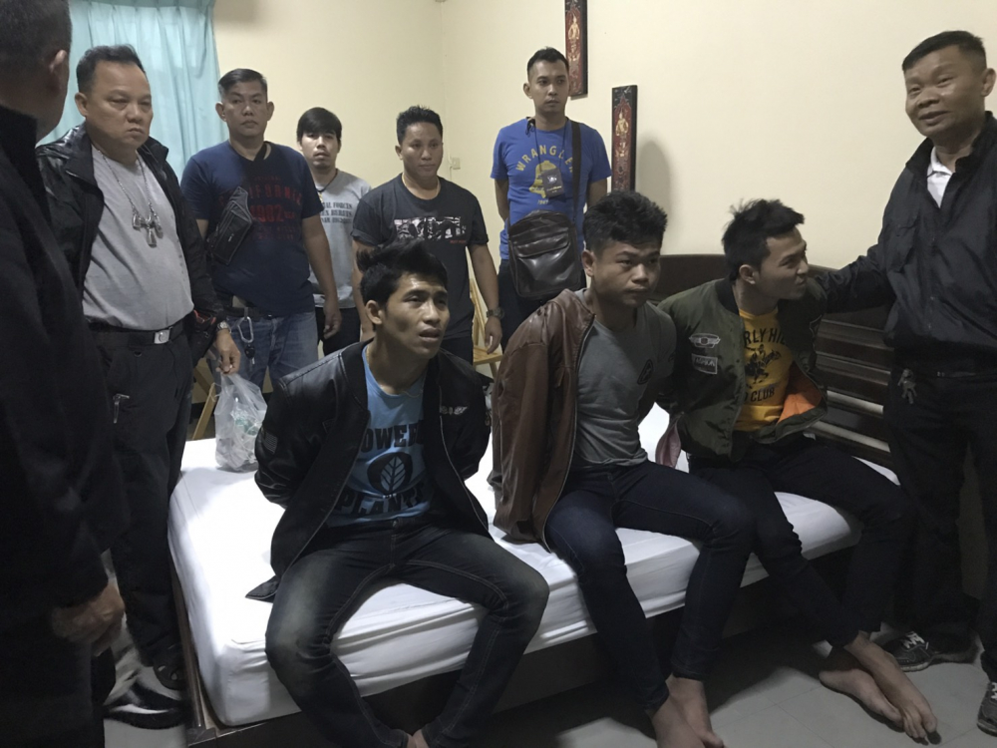Three arrested for smuggling 250 kg of 'ice' on southern train
