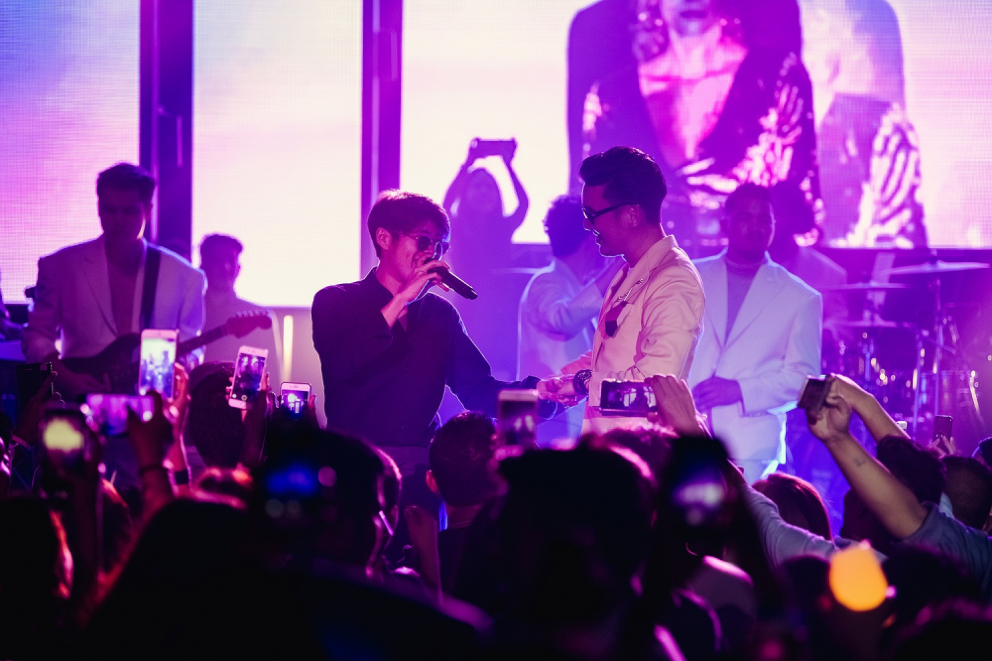 Burin’s back with ‘electro-soul’