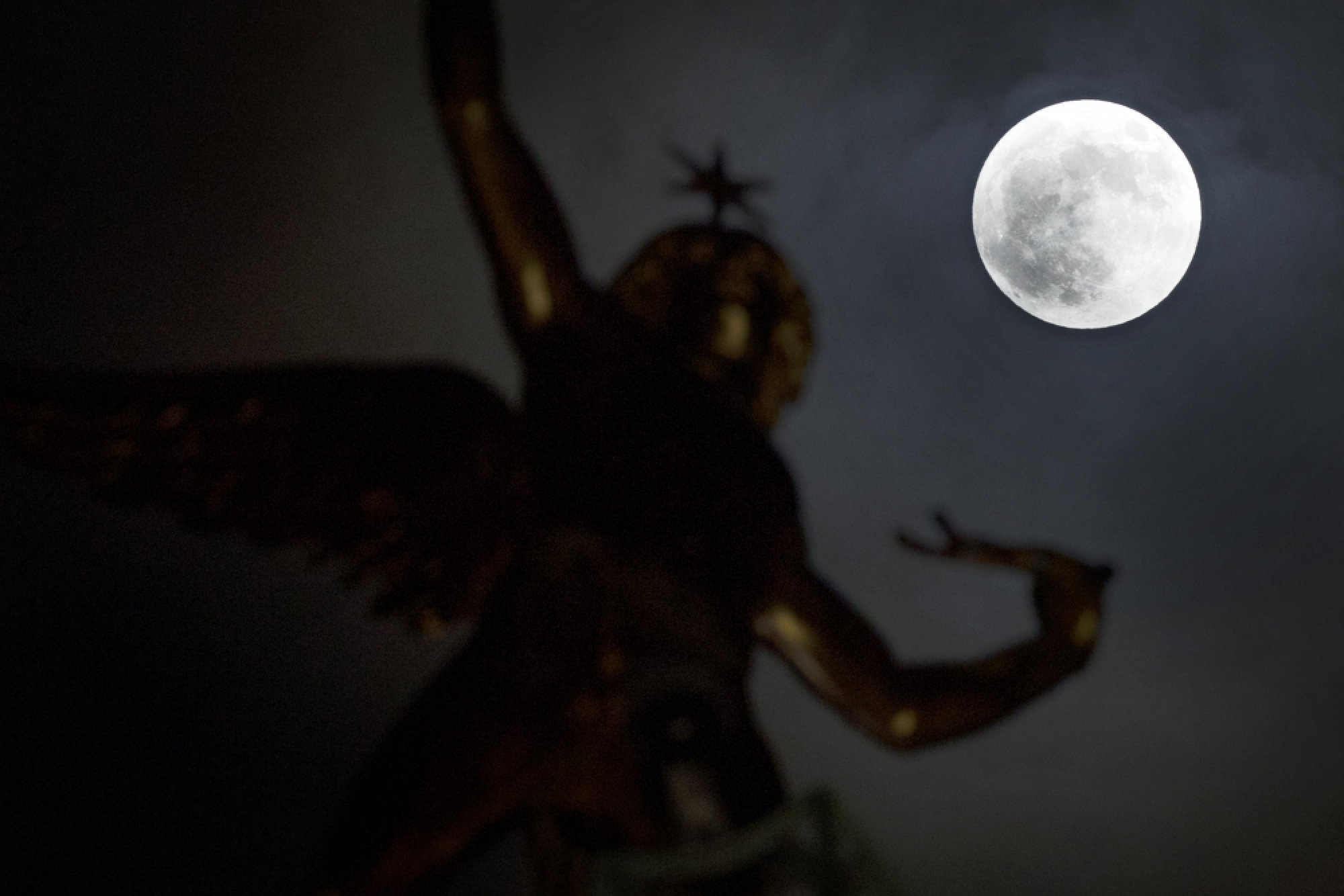 New year super moon