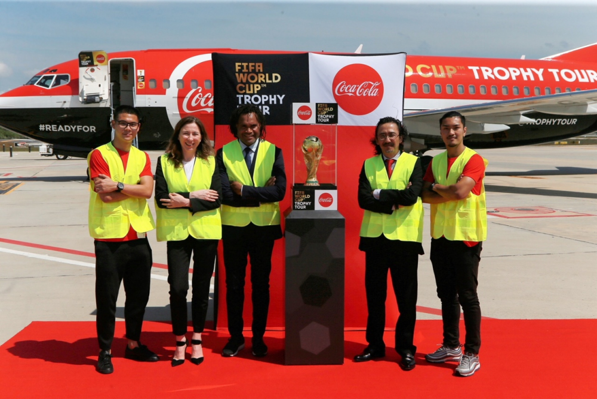 Golden chance to see WC trophy