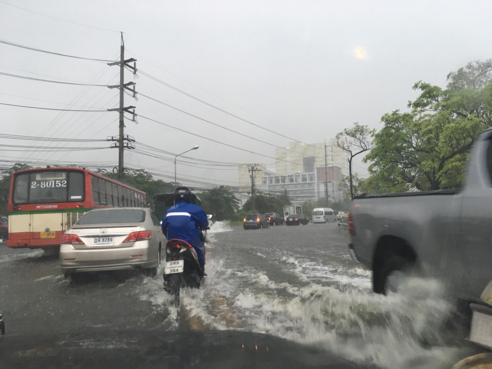 Traffic chaos as city hit with heavy morning downpour