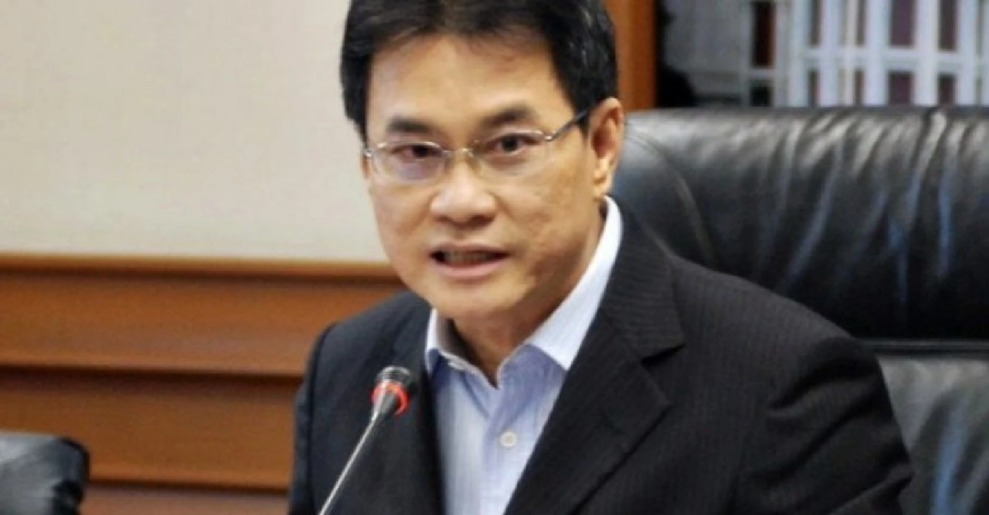 Junta ‘unfazed’ by plunge in popularity