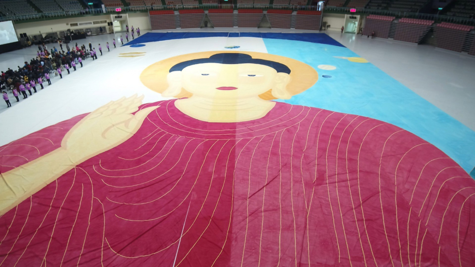 Taiwan painter unveils worlkd's largest Buddha painting