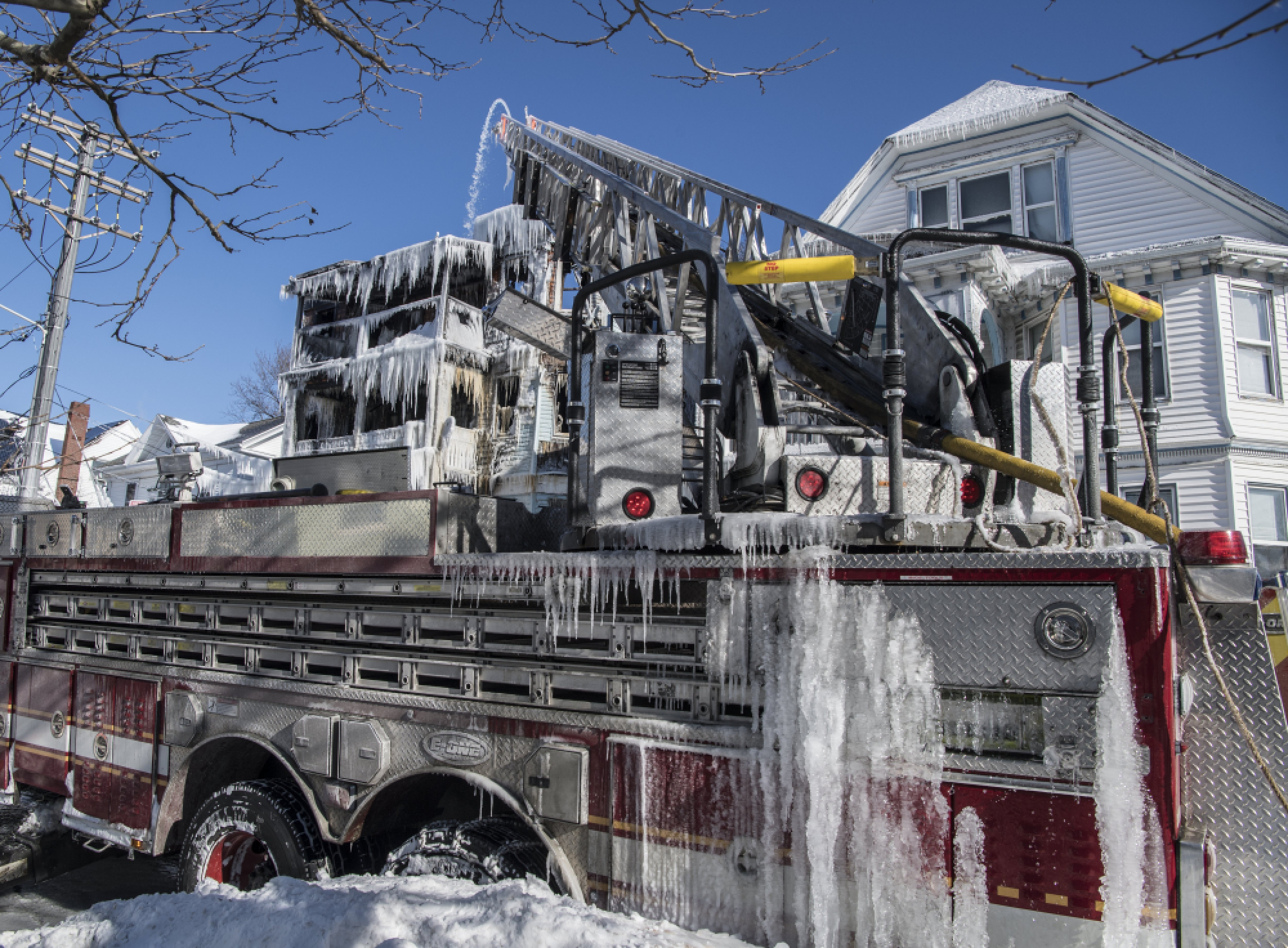 Aftermath of 5-alarm fire in icy Boston