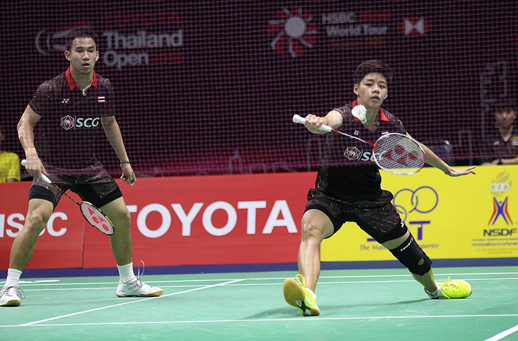 Sitthikom boosts Thai hopes