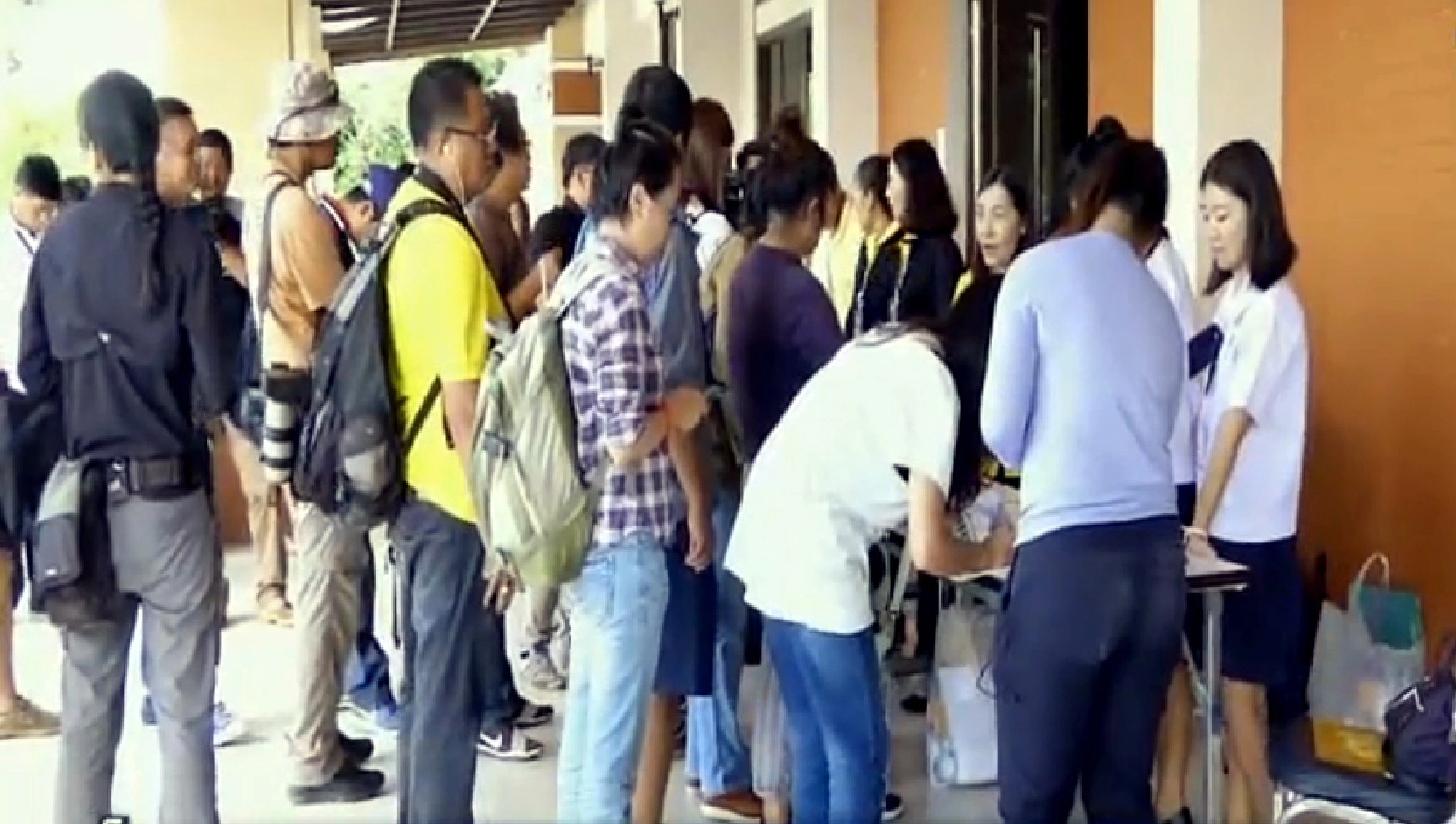 Journalists rush to attend footballers’ interview