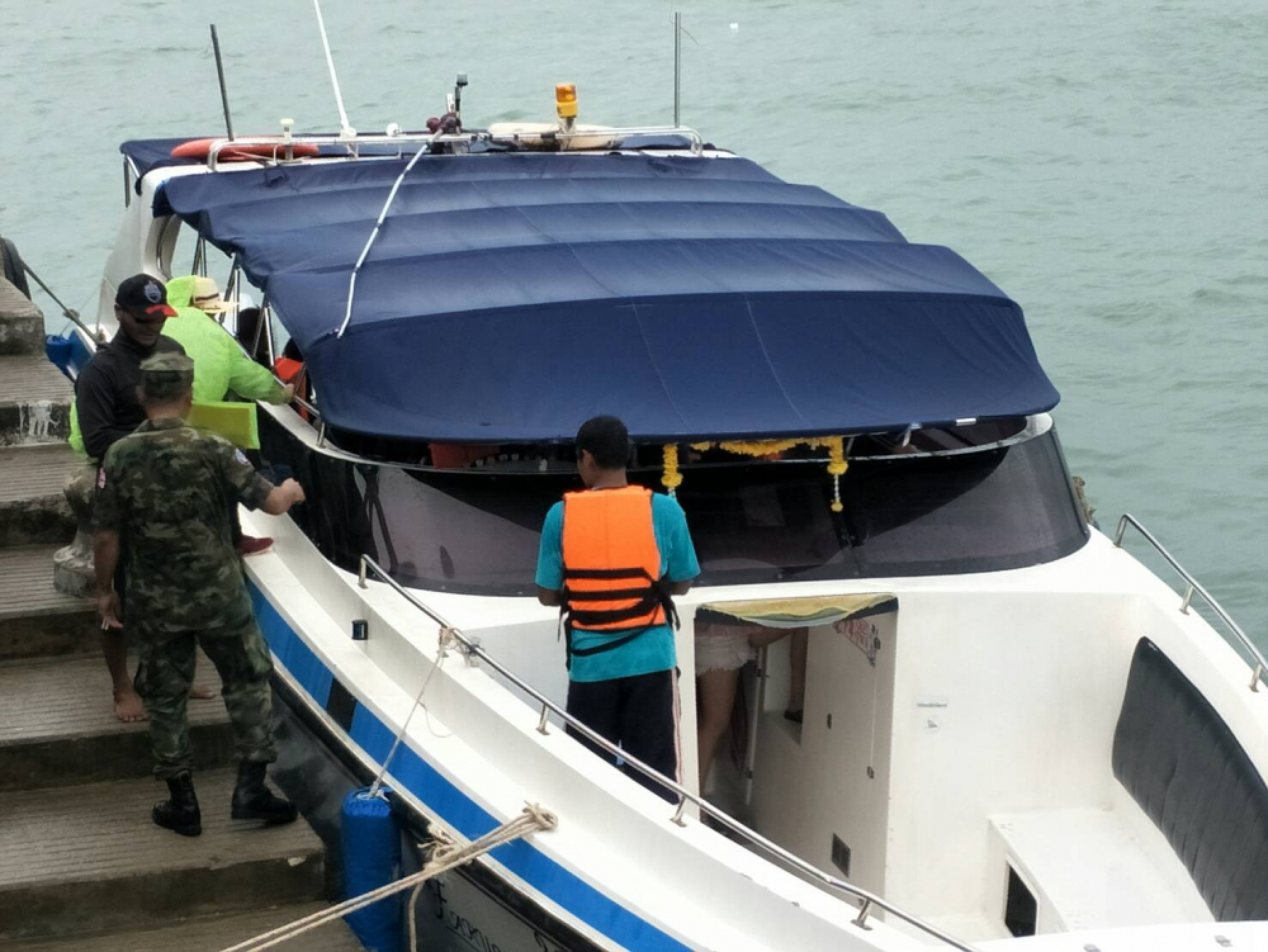 Search for jet-skier resumes in poor weather