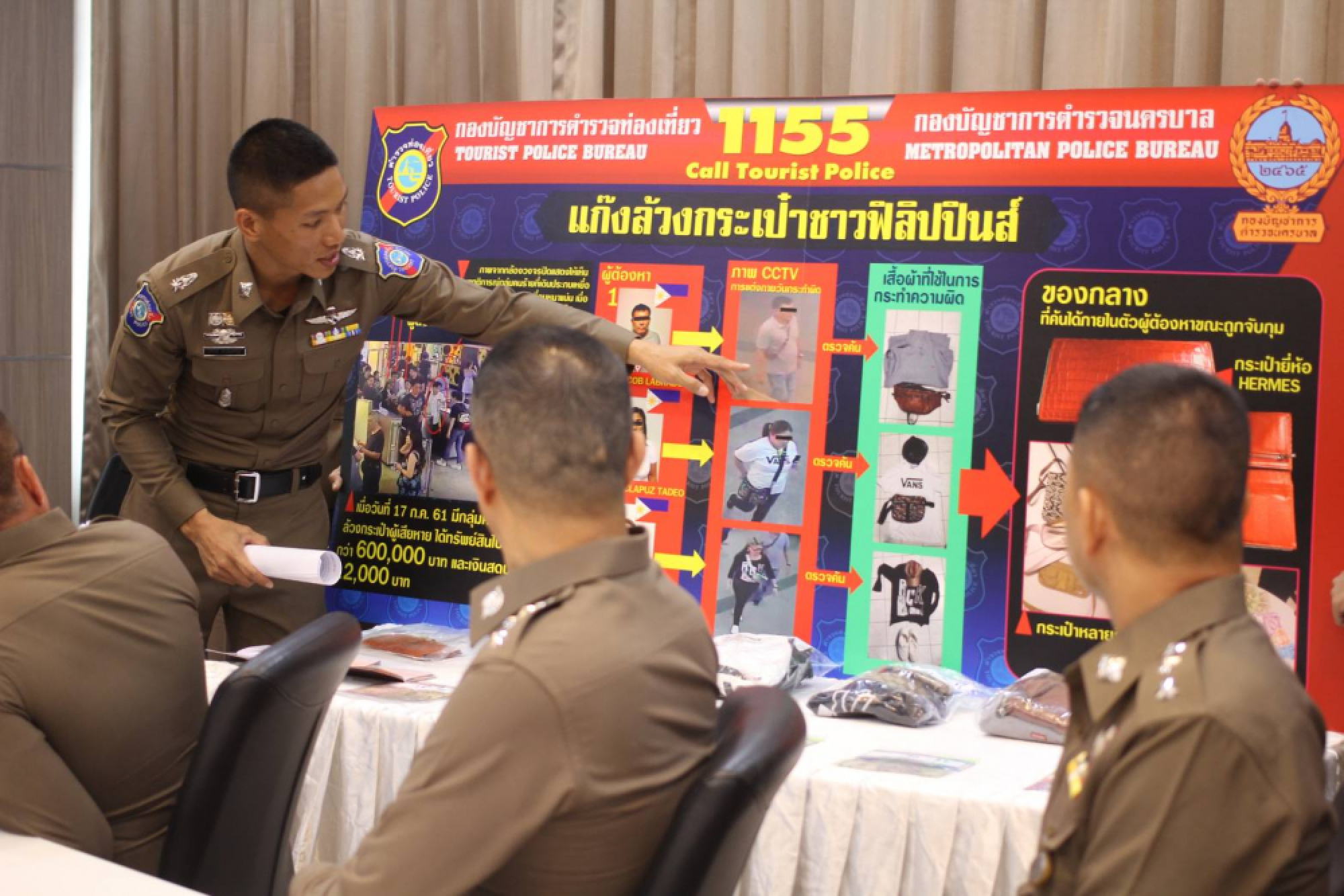 Filipino 'pickpockets' arrested